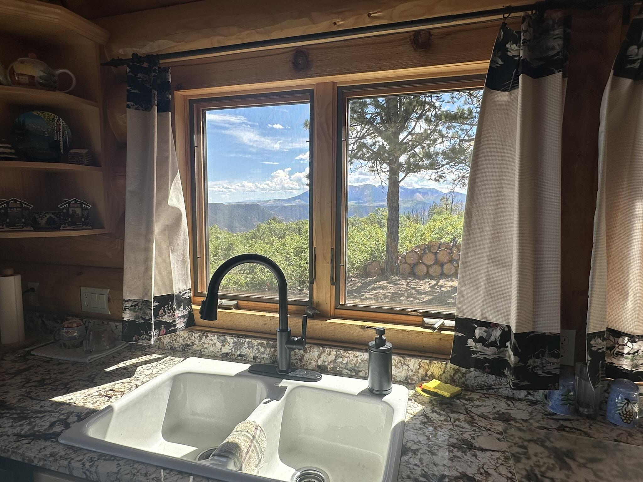 135 Canyon Rim Loop Property Photo 13