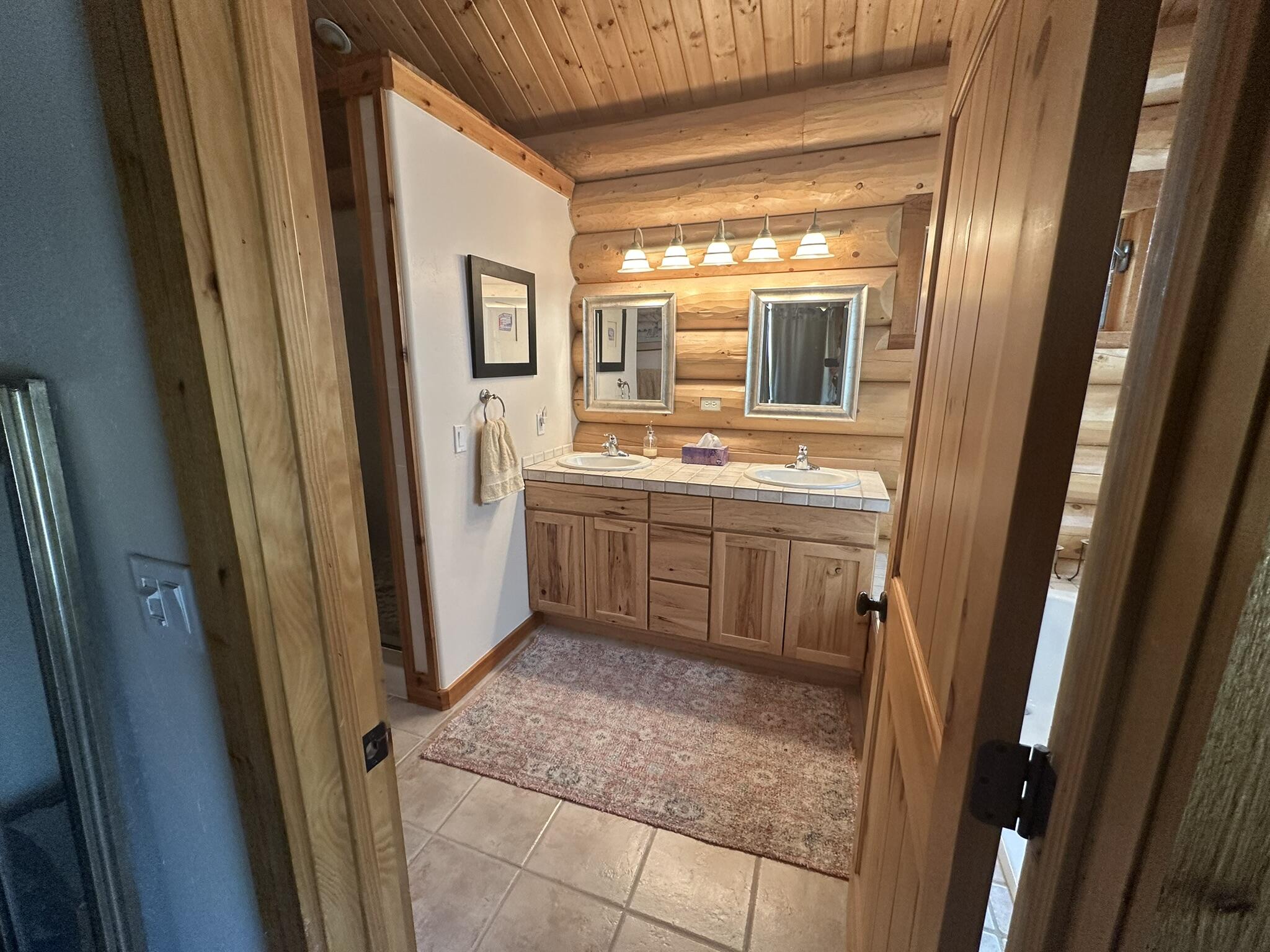 135 Canyon Rim Loop Property Photo 17