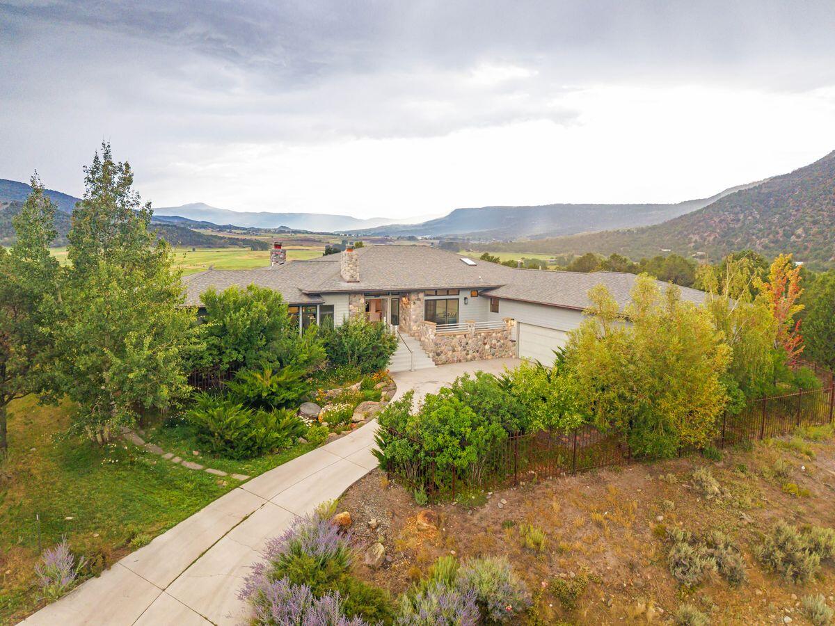 1040 Golden Eagle Trail Property Photo 2