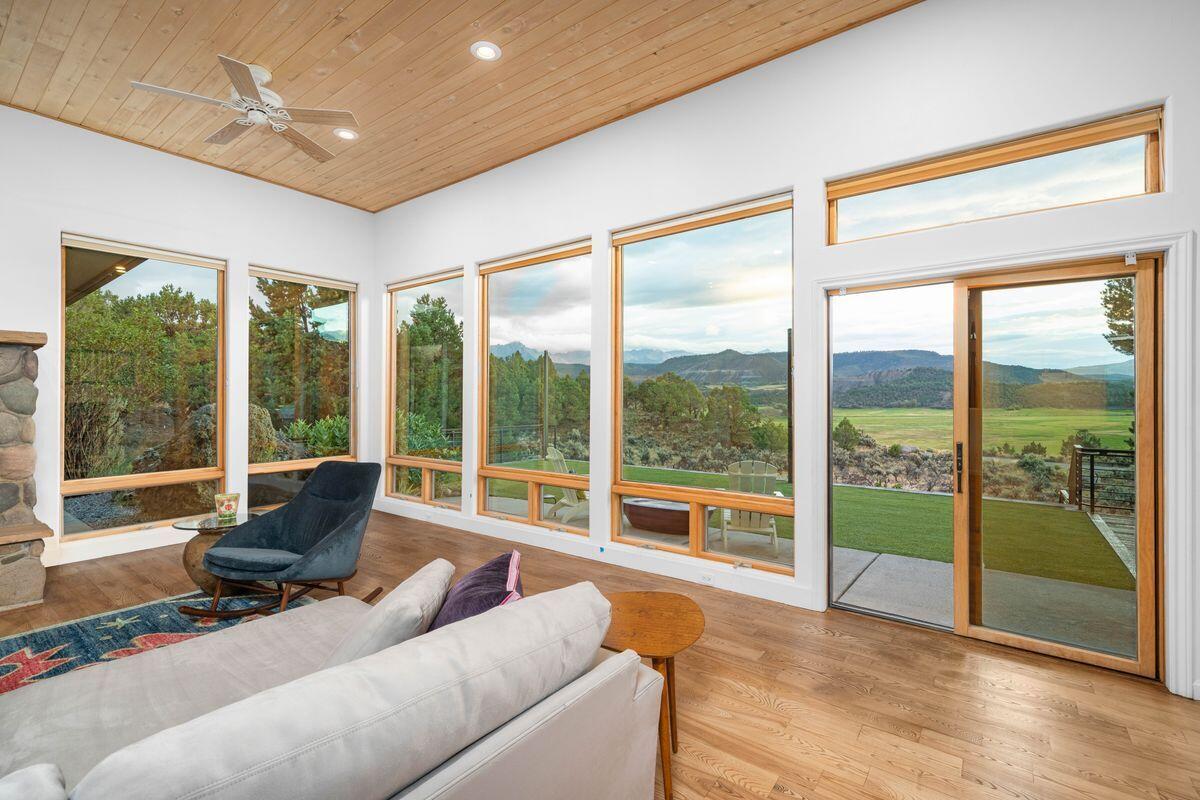1040 Golden Eagle Trail Property Photo 3