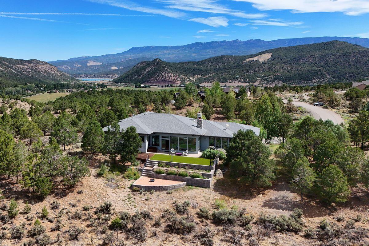 1040 Golden Eagle Trail Property Photo 6