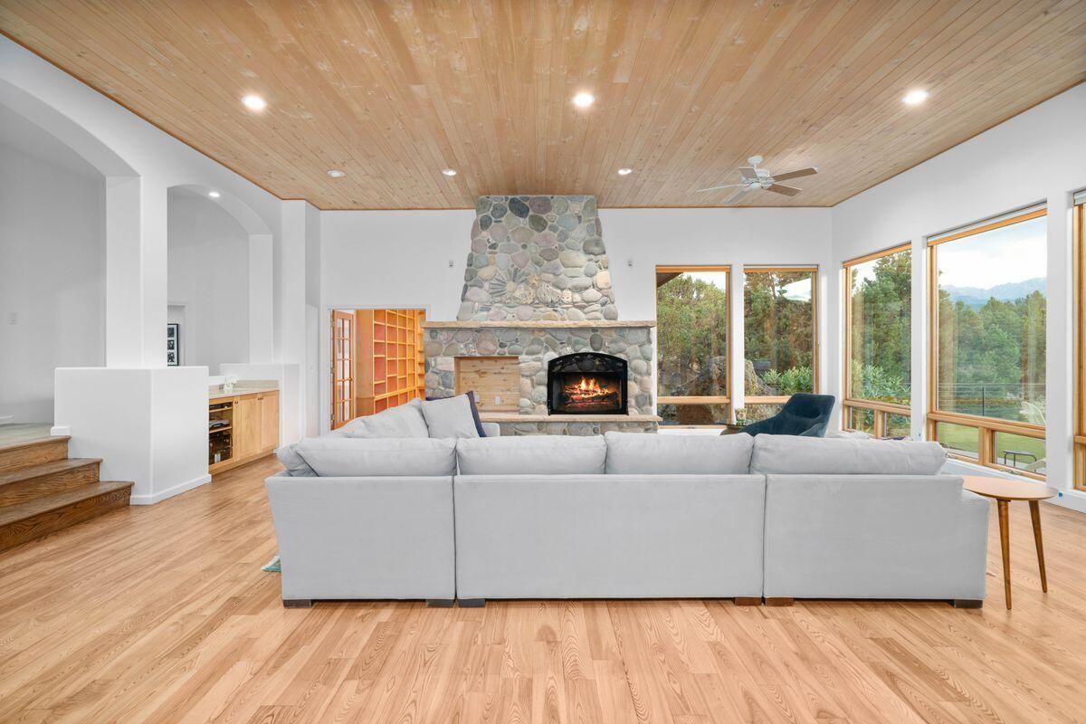 1040 Golden Eagle Trail Property Photo 16