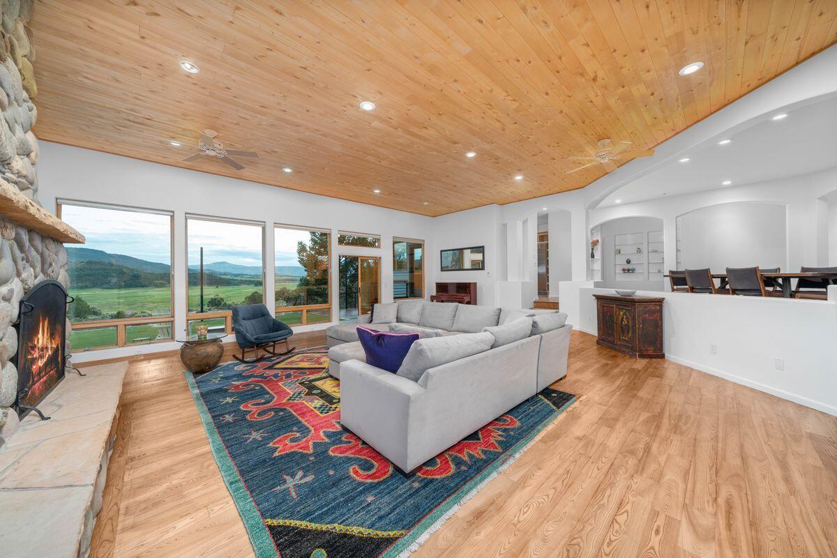 1040 Golden Eagle Trail Property Photo 19