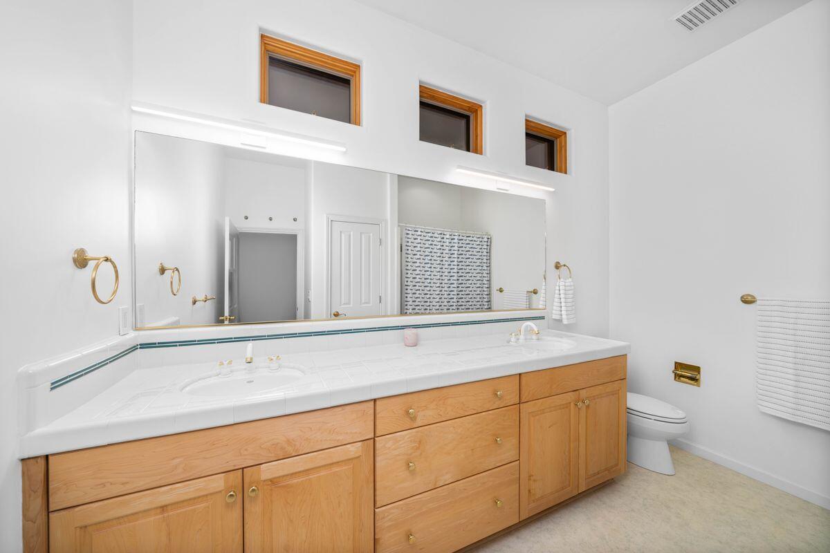 1040 Golden Eagle Trail Property Photo 49