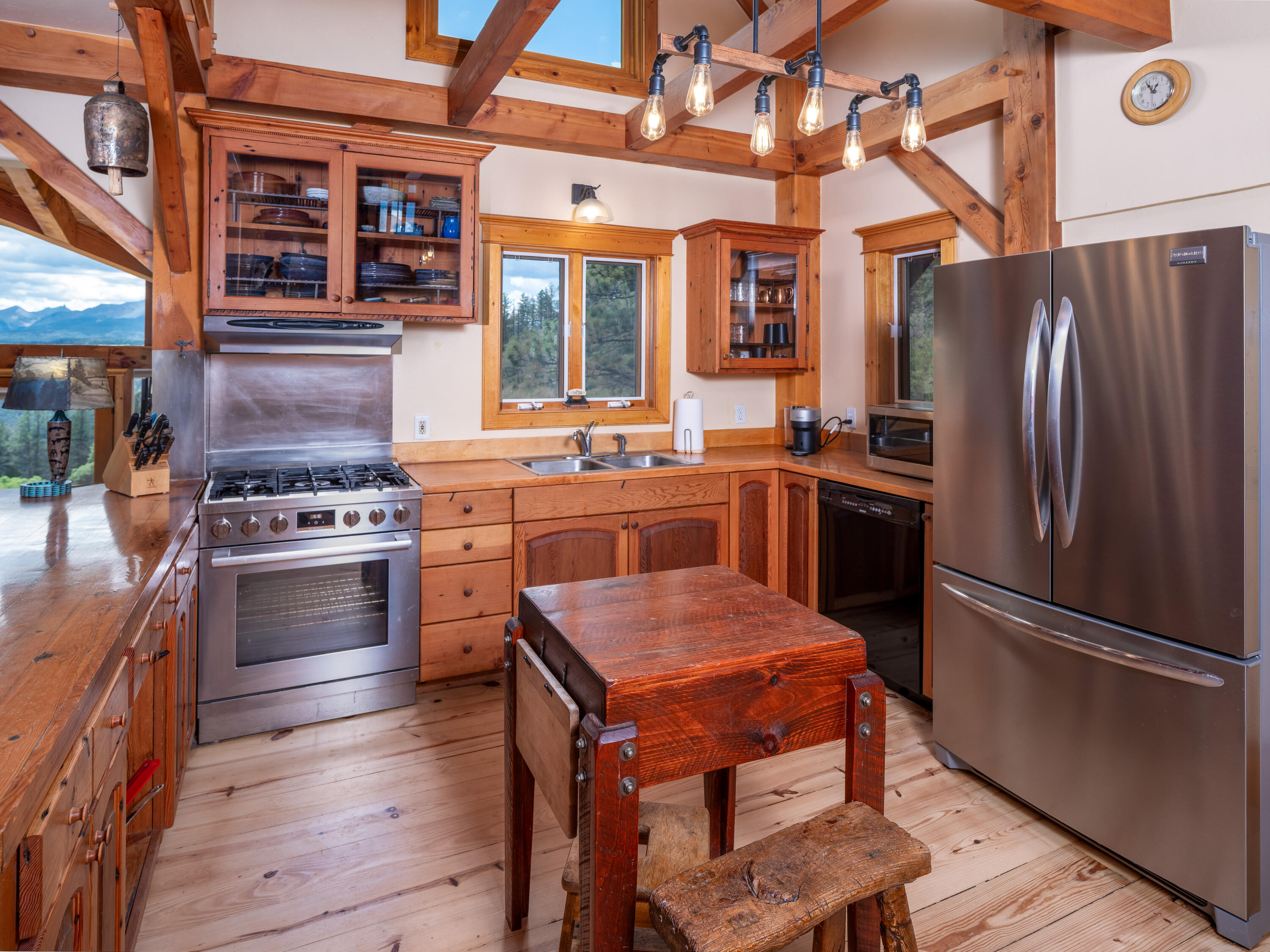 1075 High Plains Drive Property Photo 3