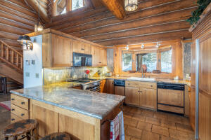 237 Benchmark Drive Property Photo 8