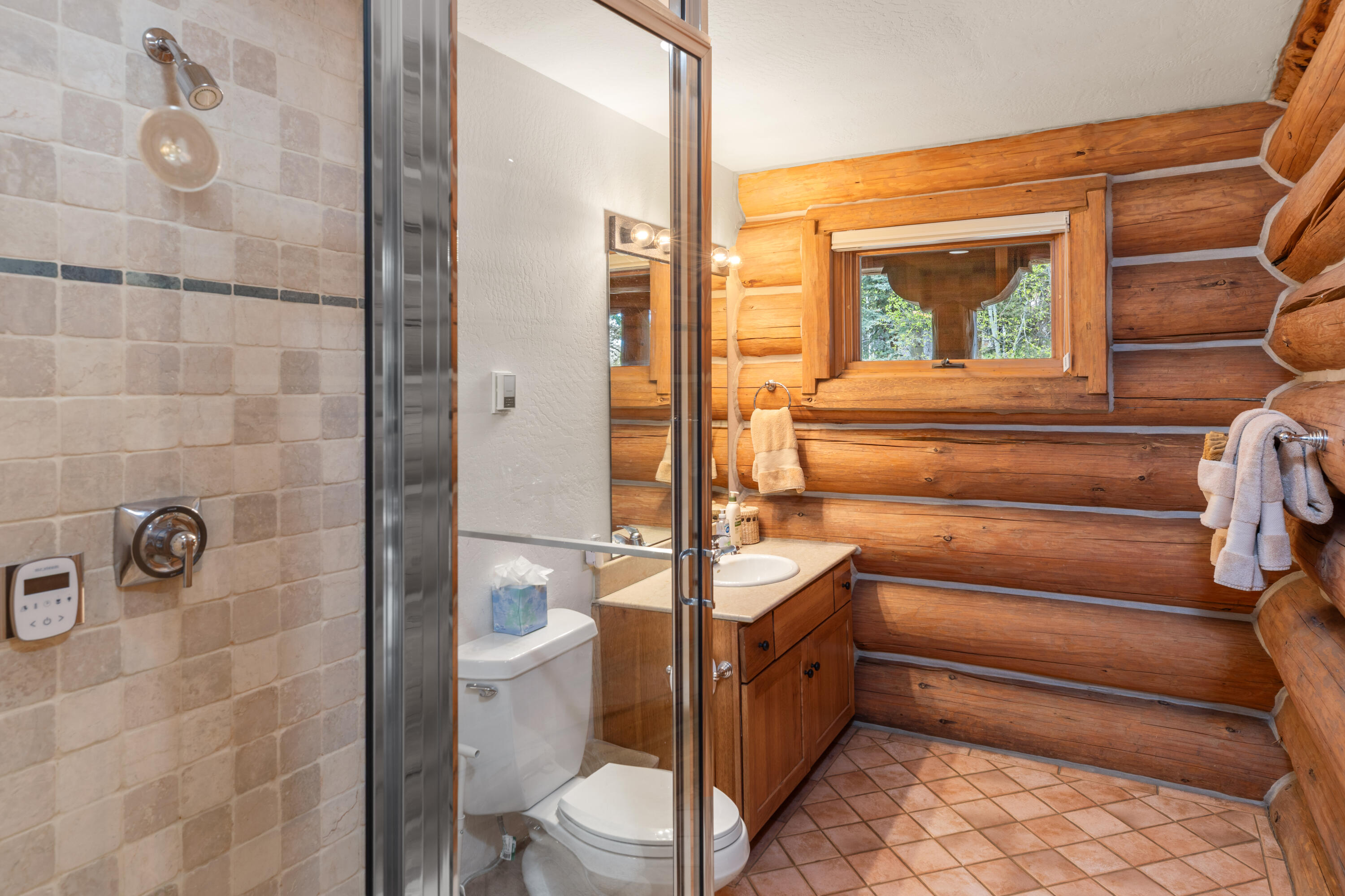 237 Benchmark Drive Property Photo 18