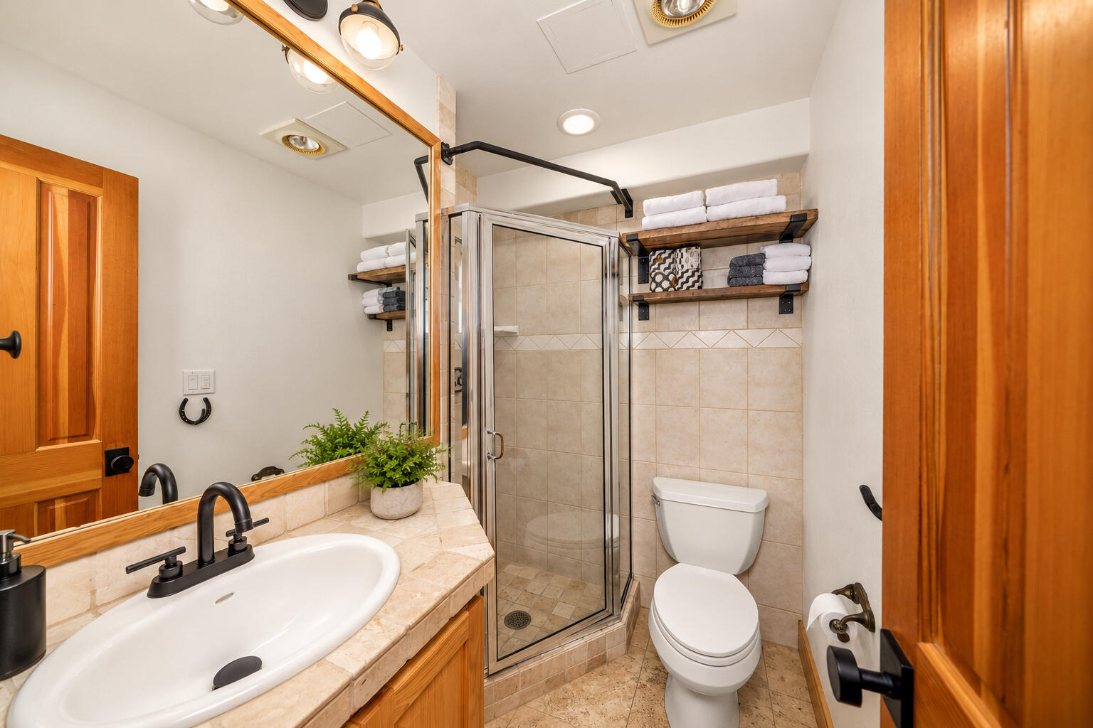 110 S Pine Street 1a Property Photo 8