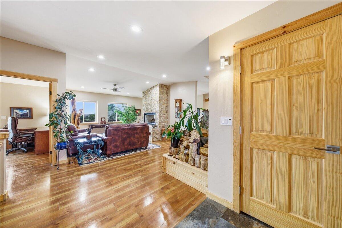 44921 Property Photo 6