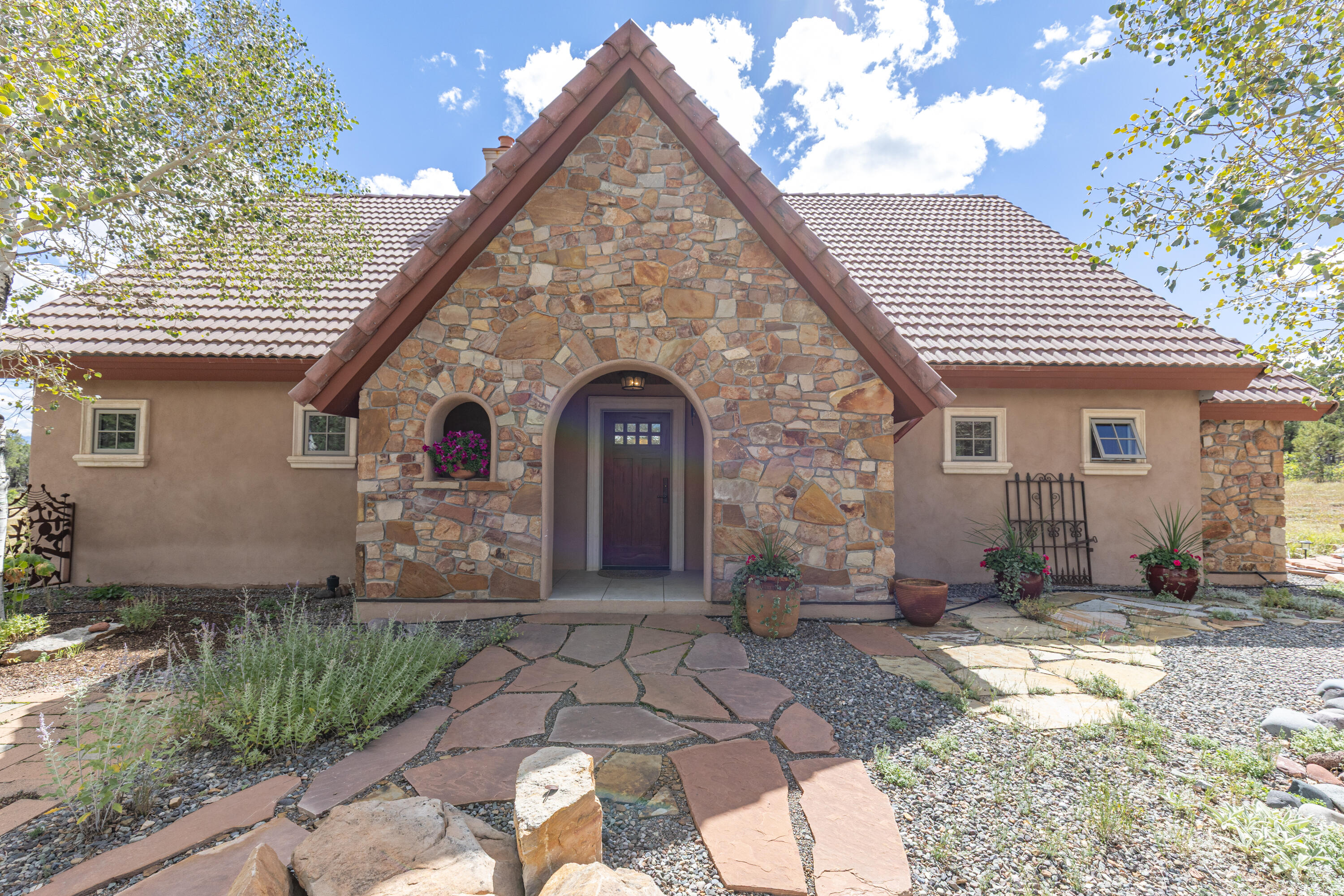 1716 Snow Bush Drive Property Photo 3