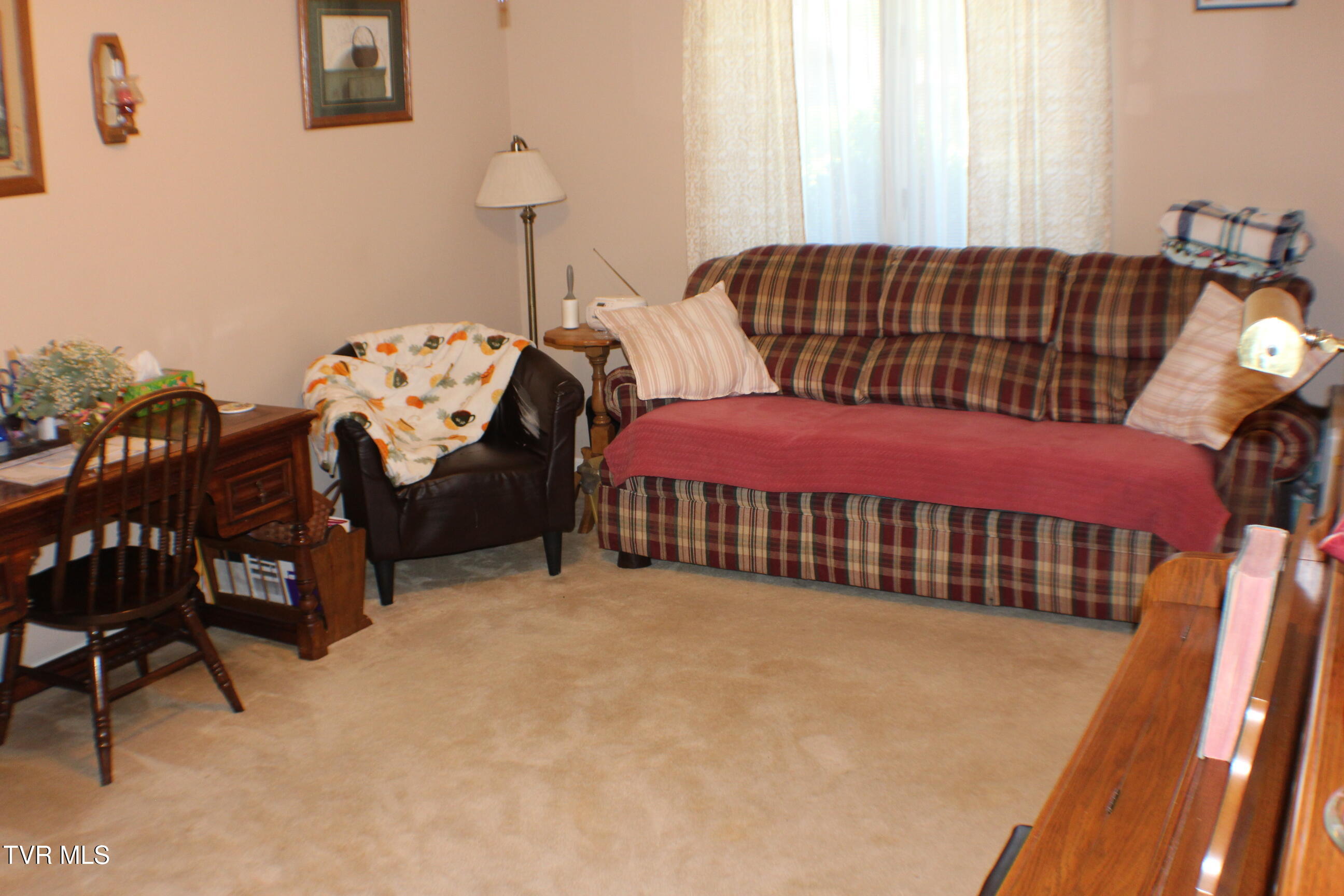 251 Willowbend Drive Property Photo 3