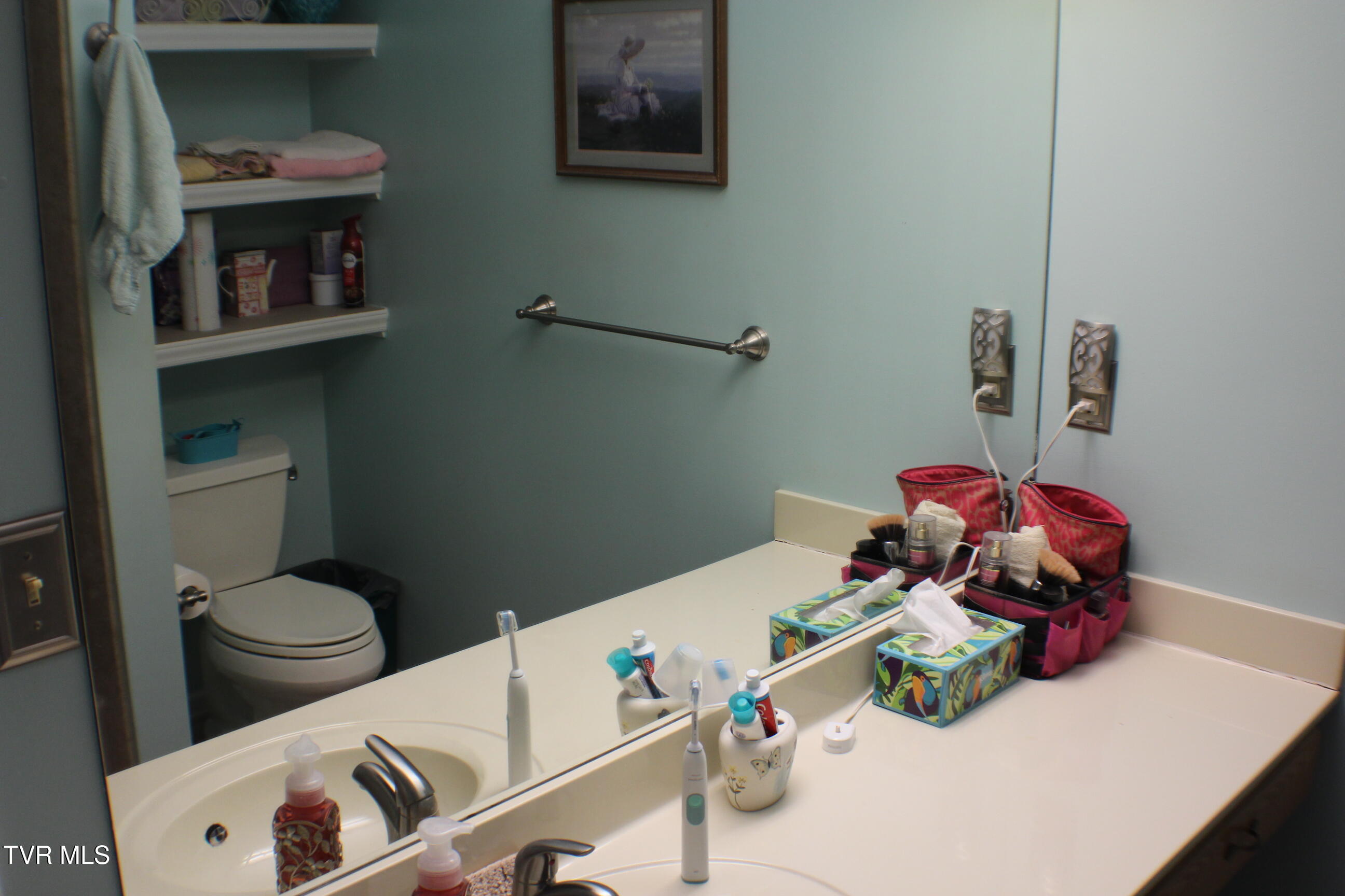 251 Willowbend Drive Property Photo 7