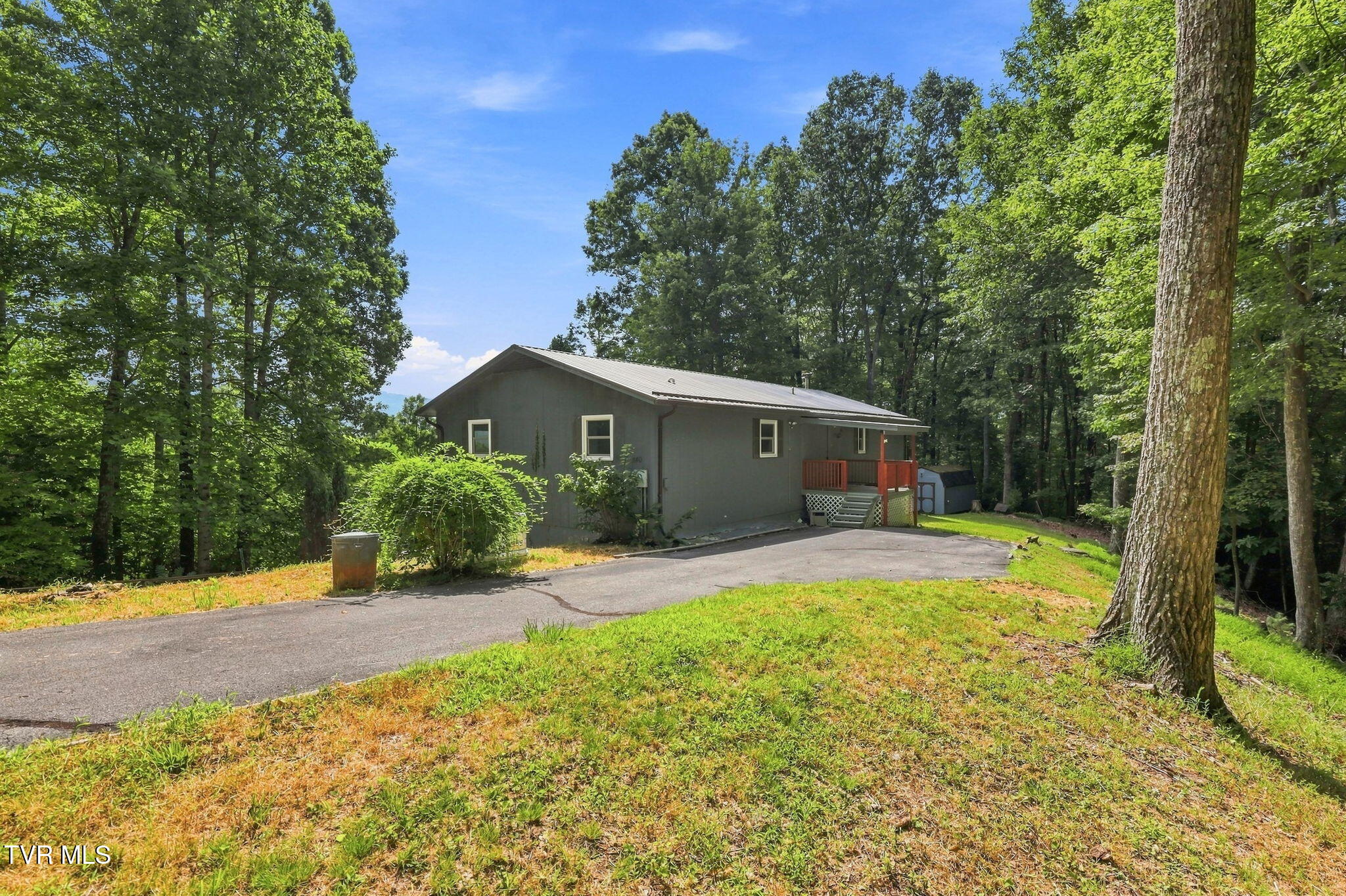 240 Misty Lane Property Photo 6