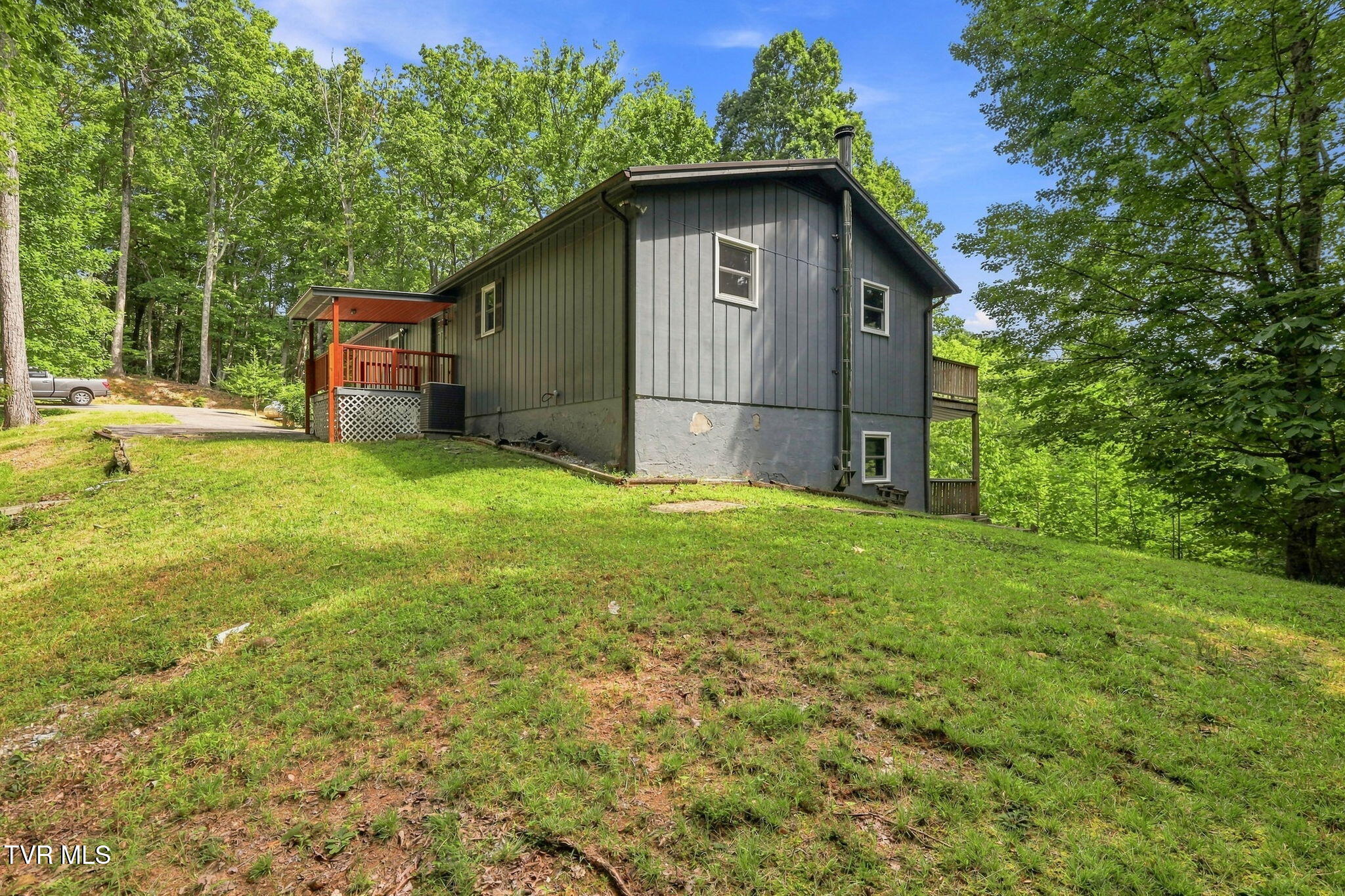 240 Misty Lane Property Photo 8