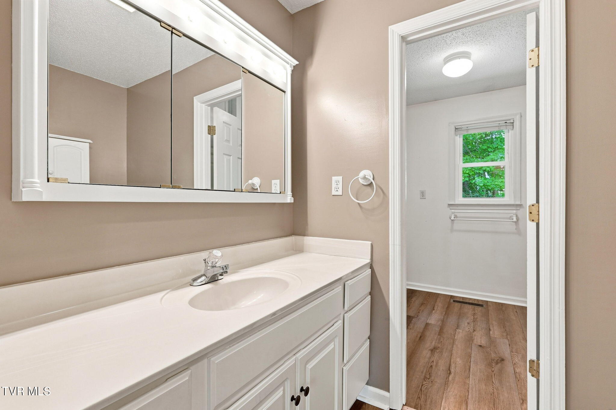 240 Misty Lane Property Photo 28