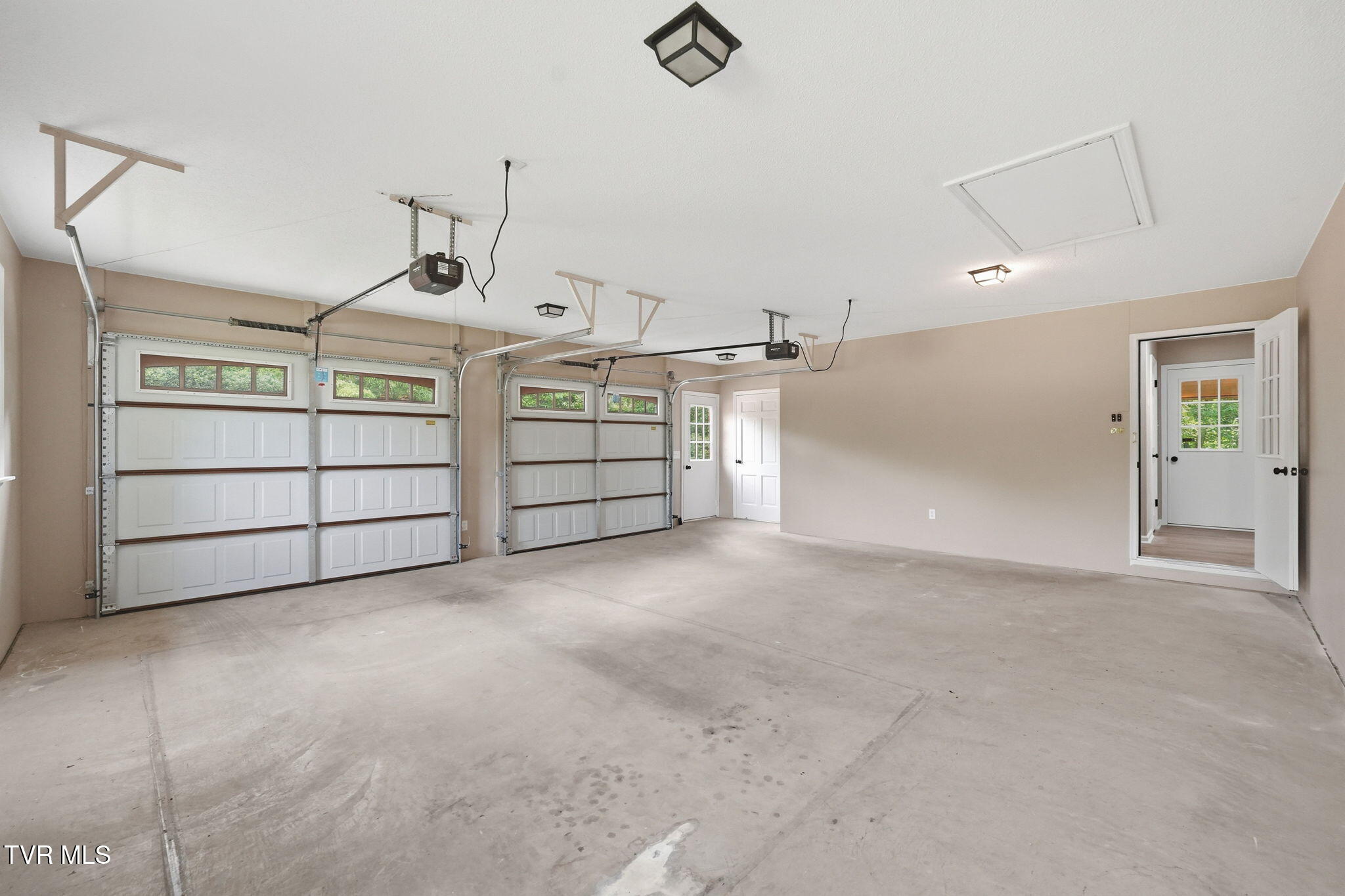 2236 Sheffield Street Property Photo 16
