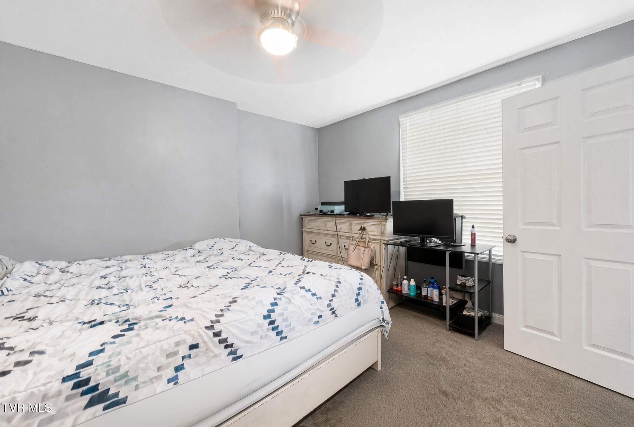 629 Branch Street Property Photo 12