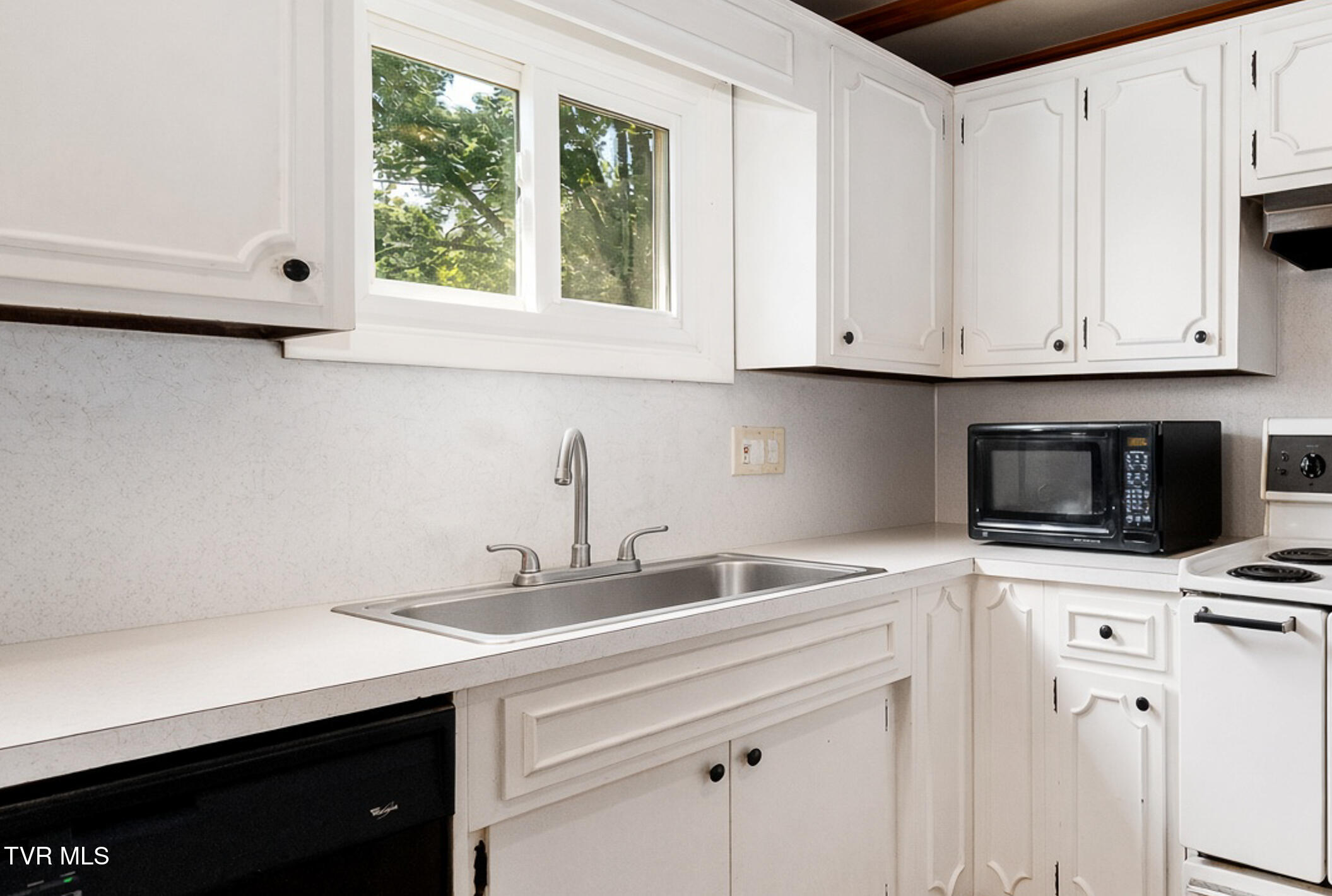 629 Branch Street Property Photo 27
