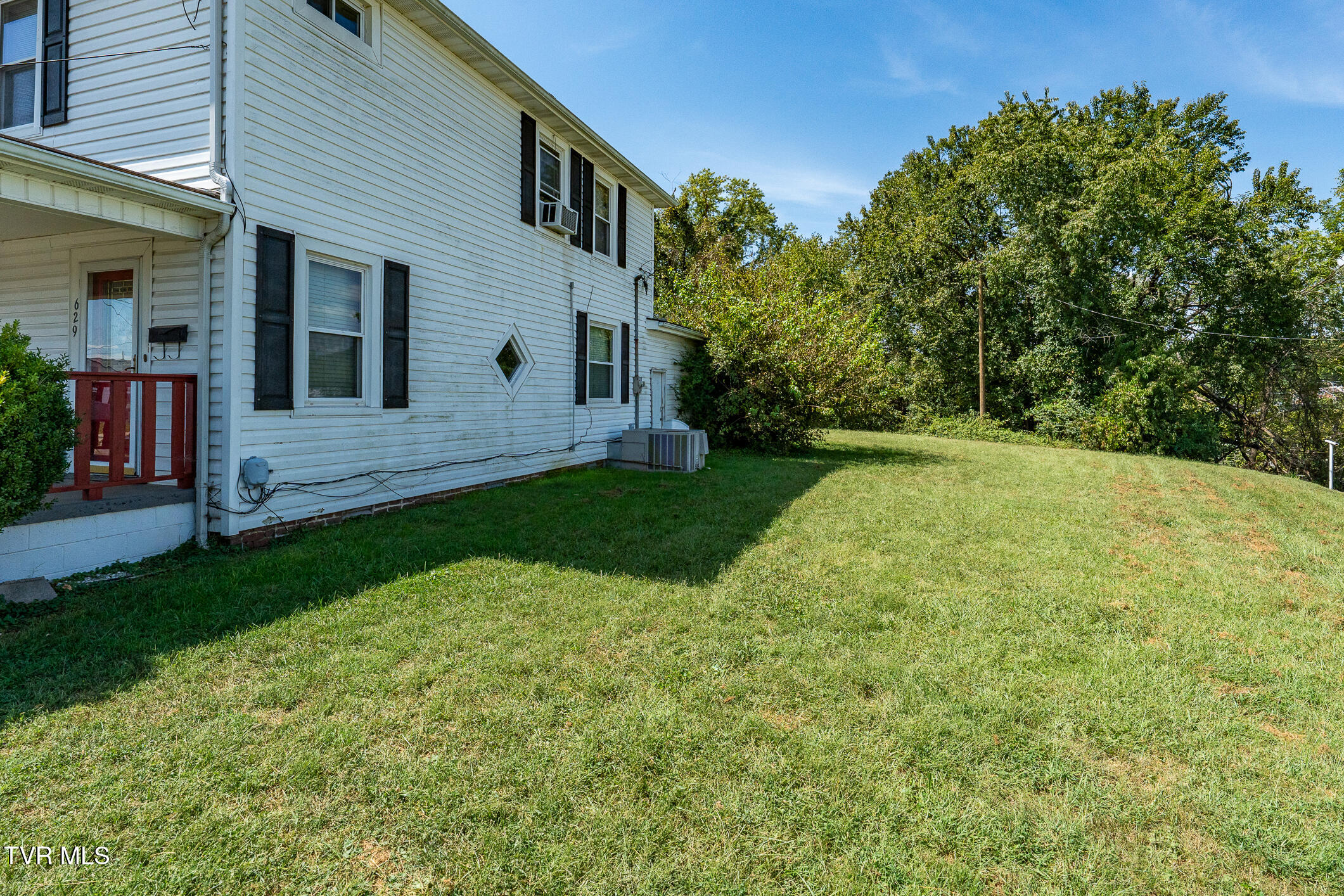629 Branch Street Property Photo 31