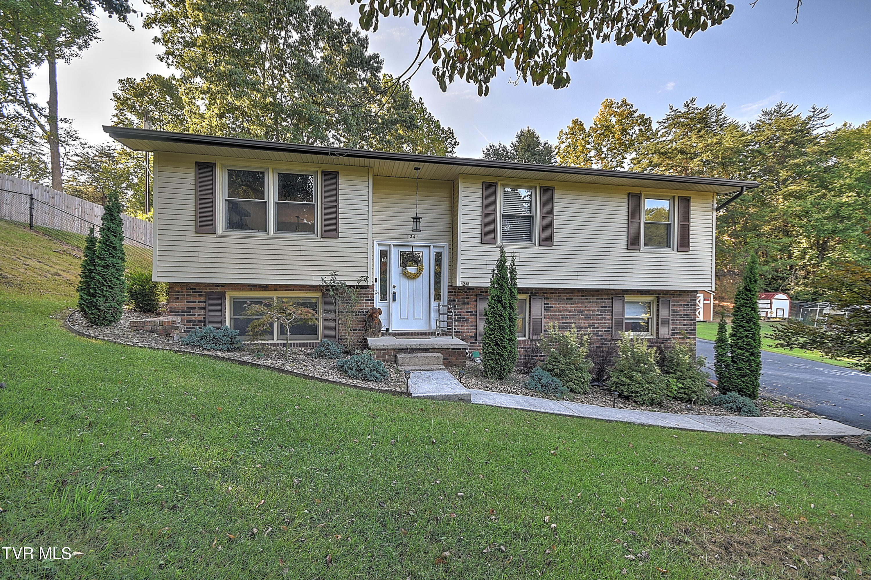 1241 Nassau Drive Property Photo 3