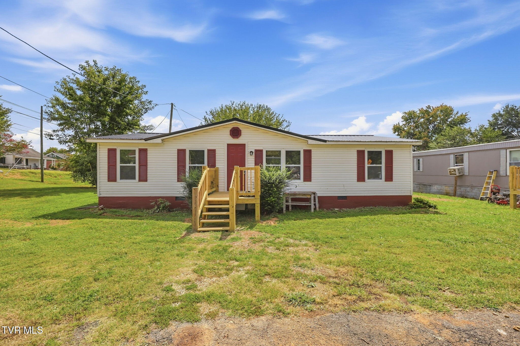 1138 Fairview Avenue Property Photo 2