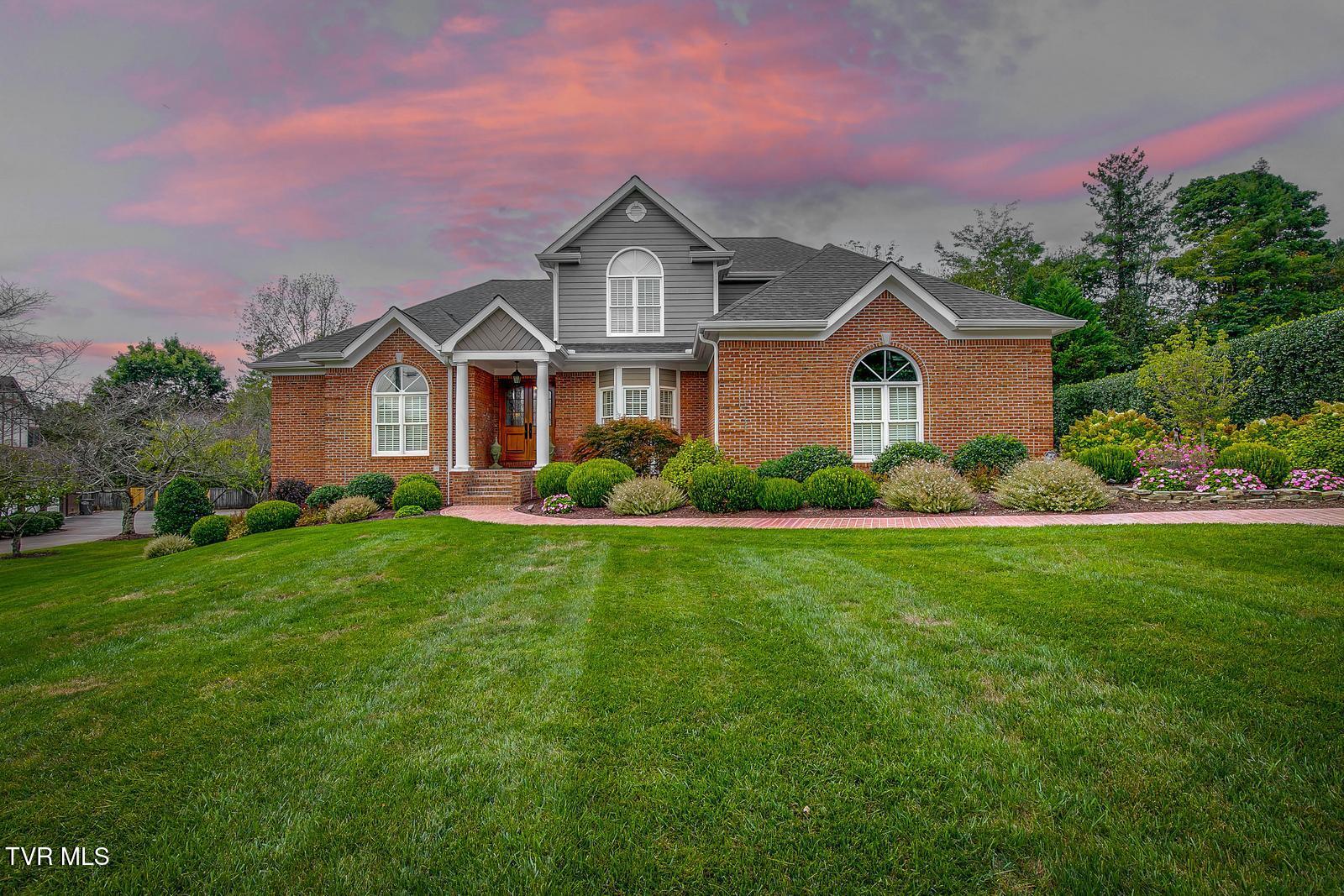2021 Buckingham Court Picture
