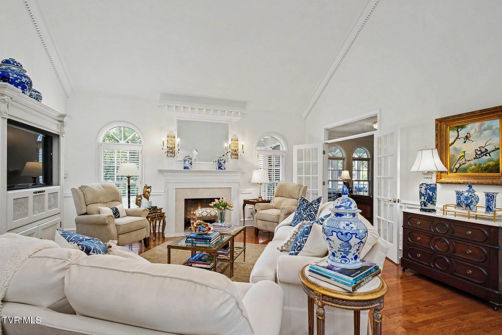 2021 Buckingham Court Property Photo 11