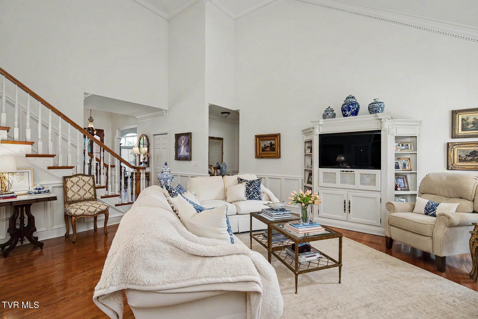 2021 Buckingham Court Property Photo 13