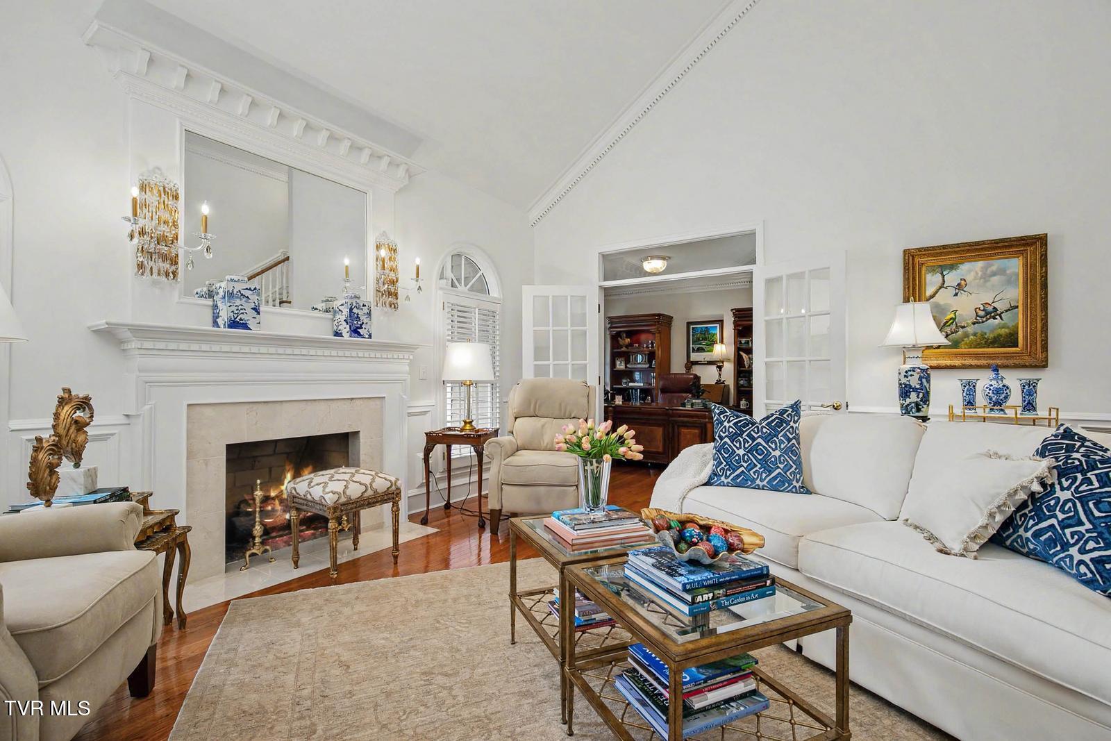 2021 Buckingham Court Property Photo 14