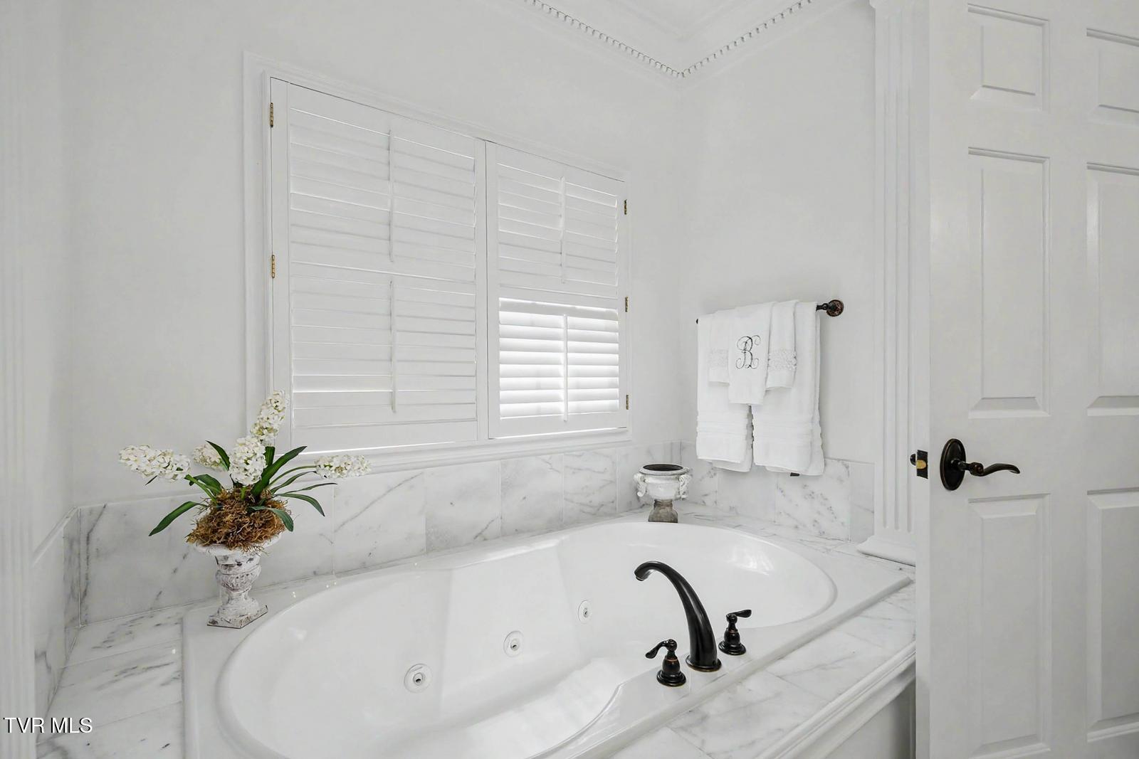 2021 Buckingham Court Property Photo 27