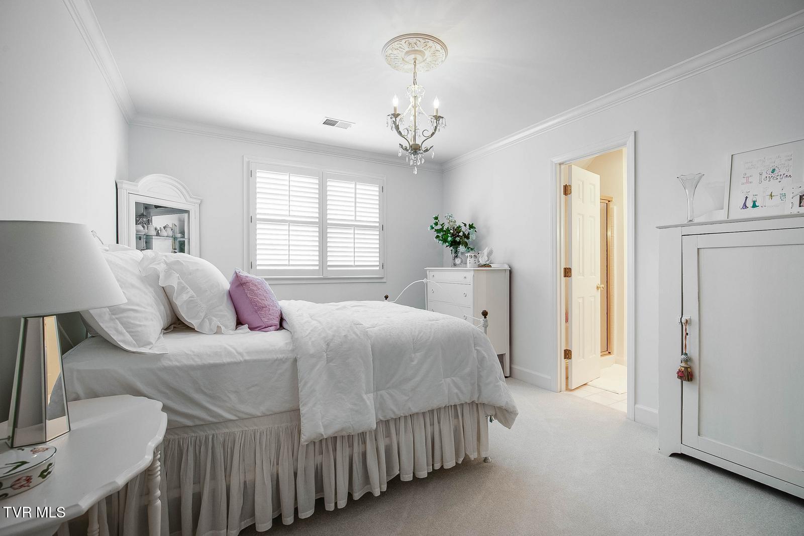 2021 Buckingham Court Property Photo 32