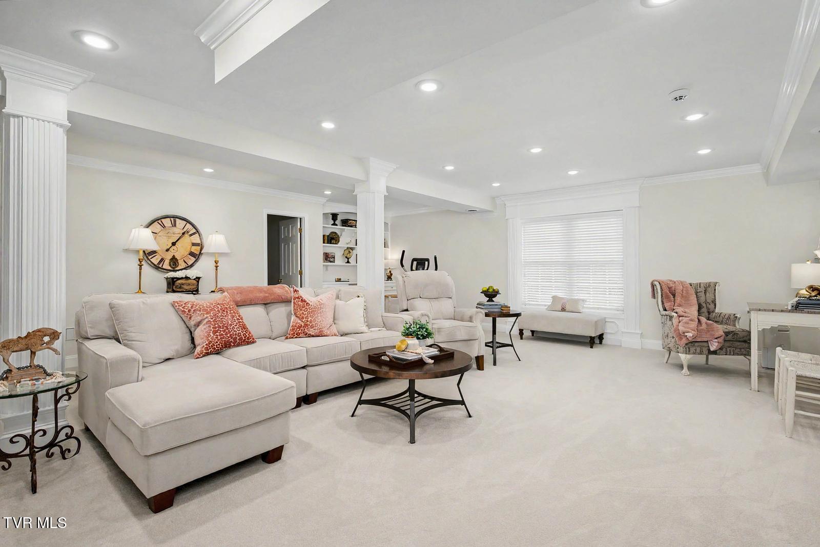 2021 Buckingham Court Property Photo 40