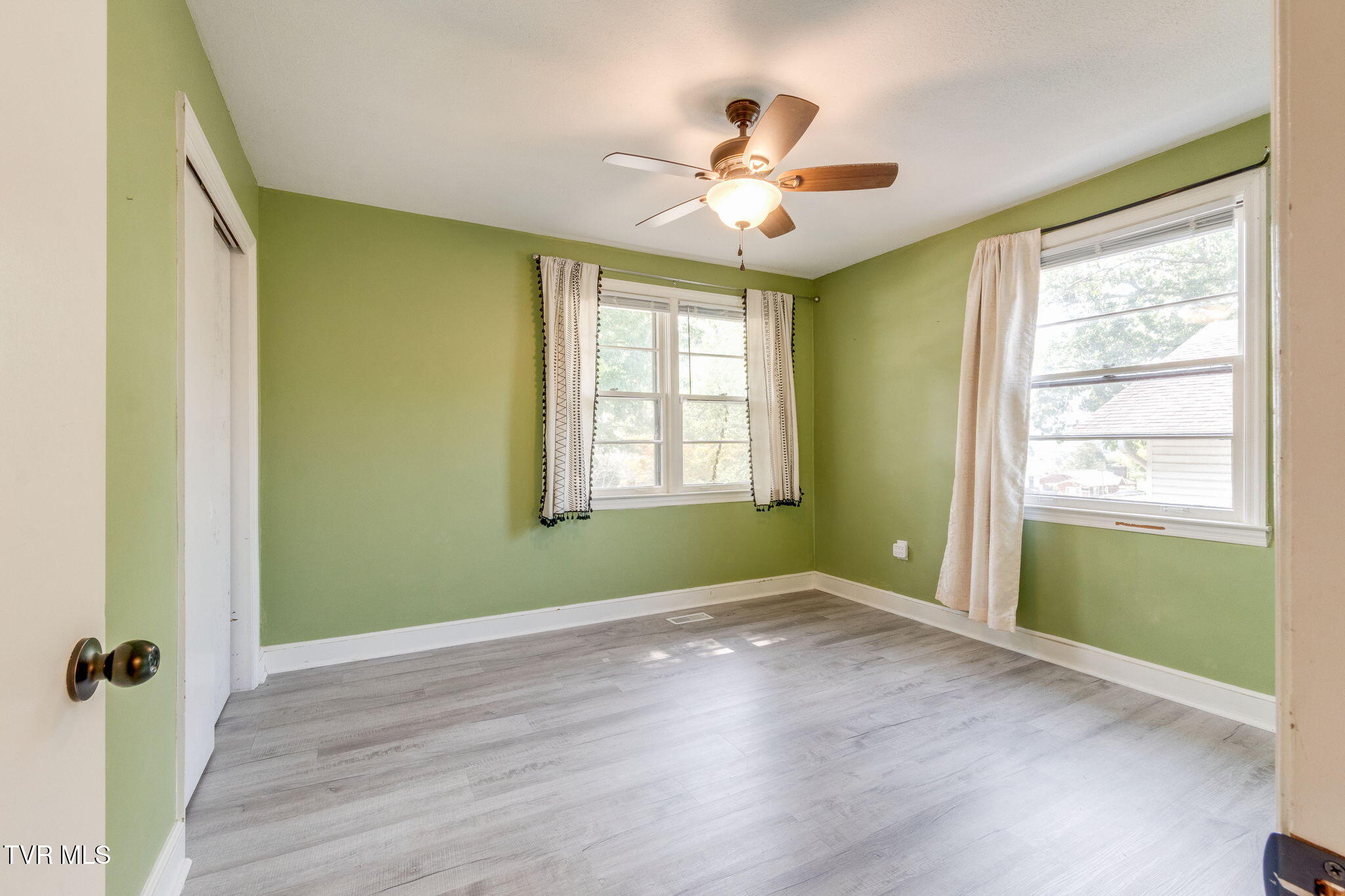307 Walker Street Property Photo 18