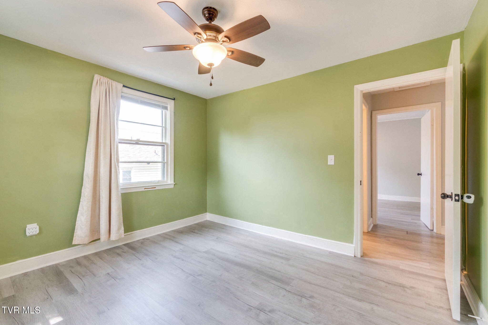 307 Walker Street Property Photo 20