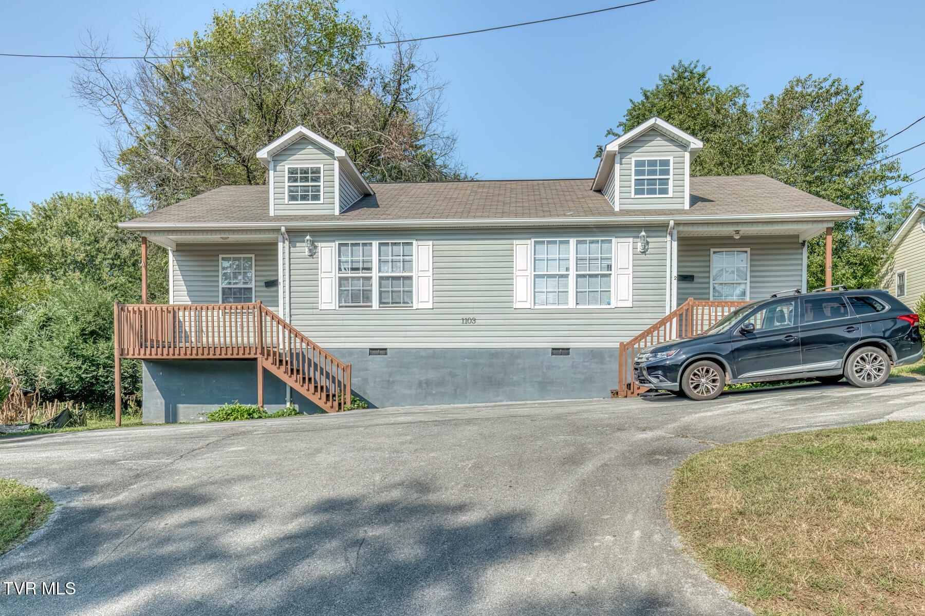 1103 High Street Property Photo 7