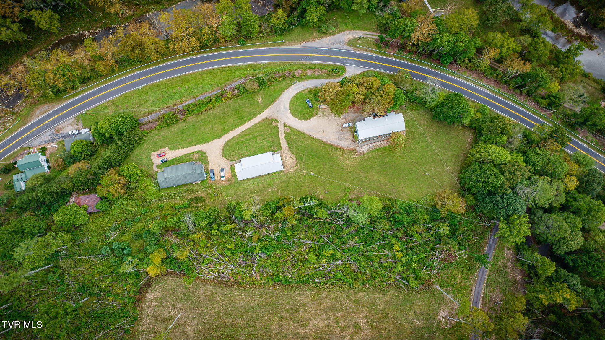 6672 Roan Creek Road Property Photo 1