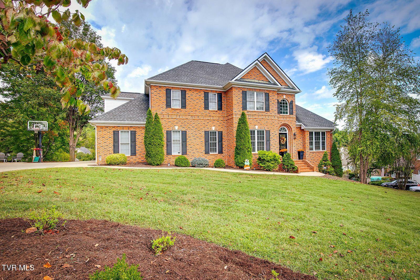 2028 Ambridge Drive Property Photo 1