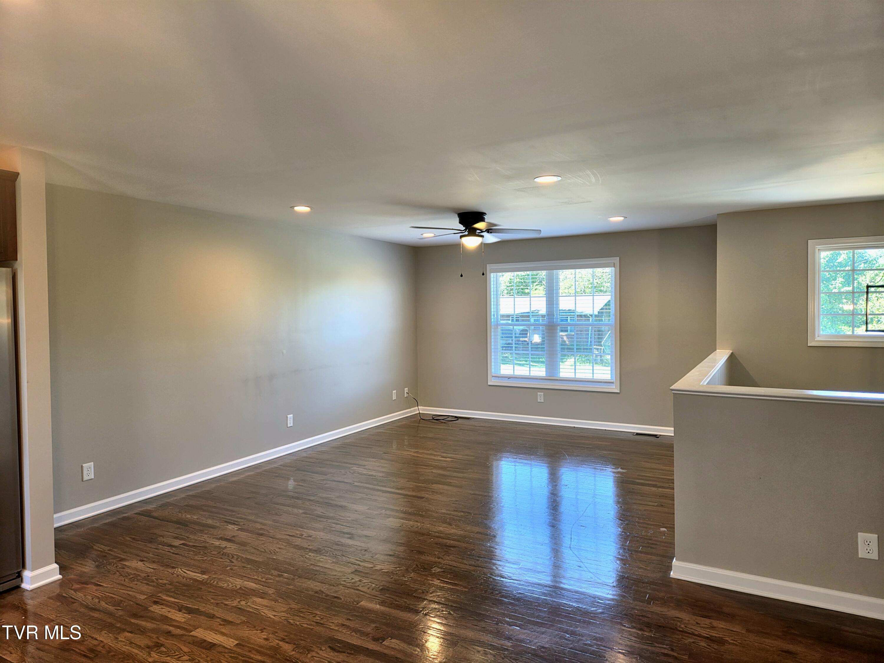 375 Ridgeway Road Property Photo 4
