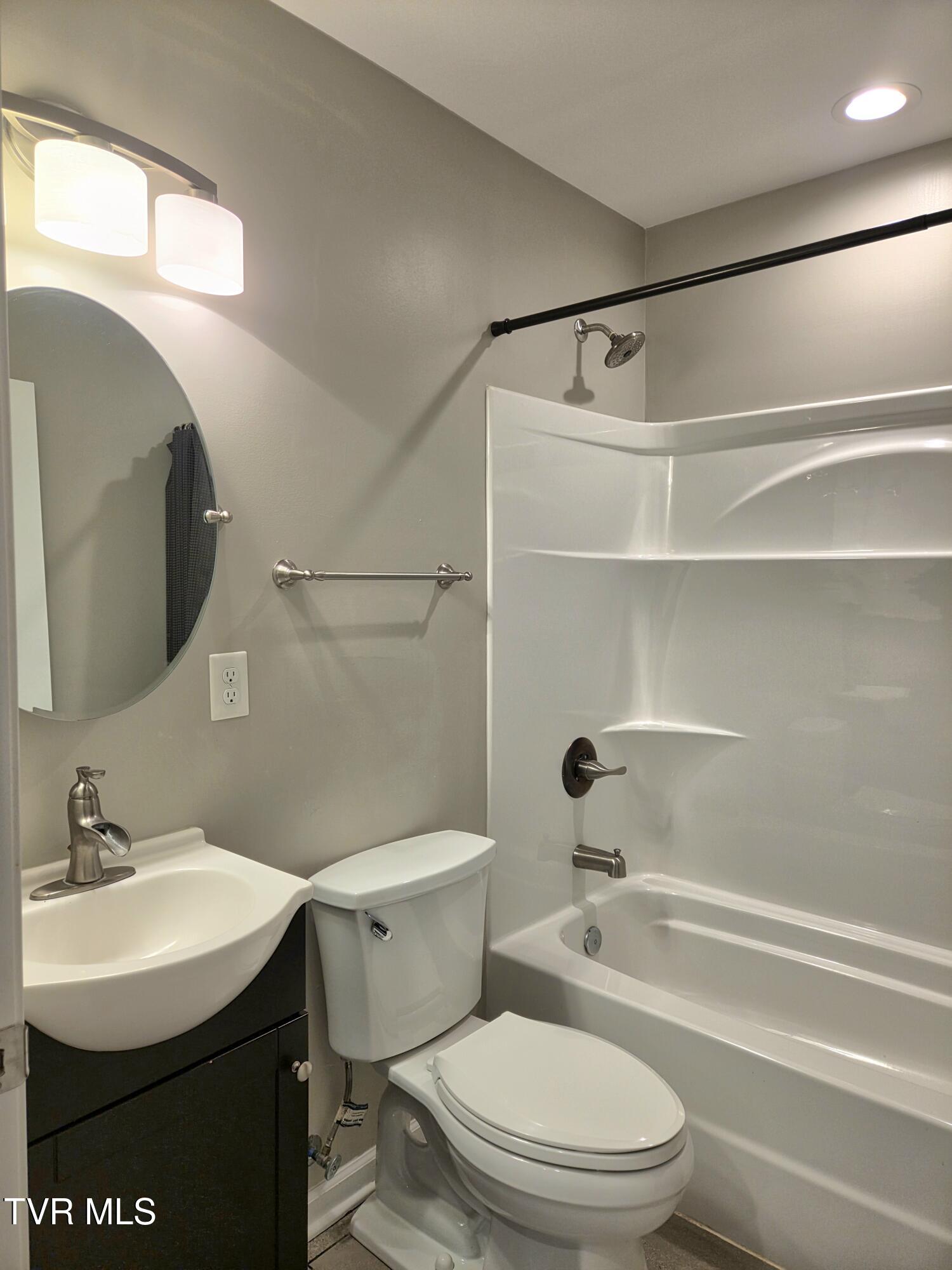 375 Ridgeway Road Property Photo 13