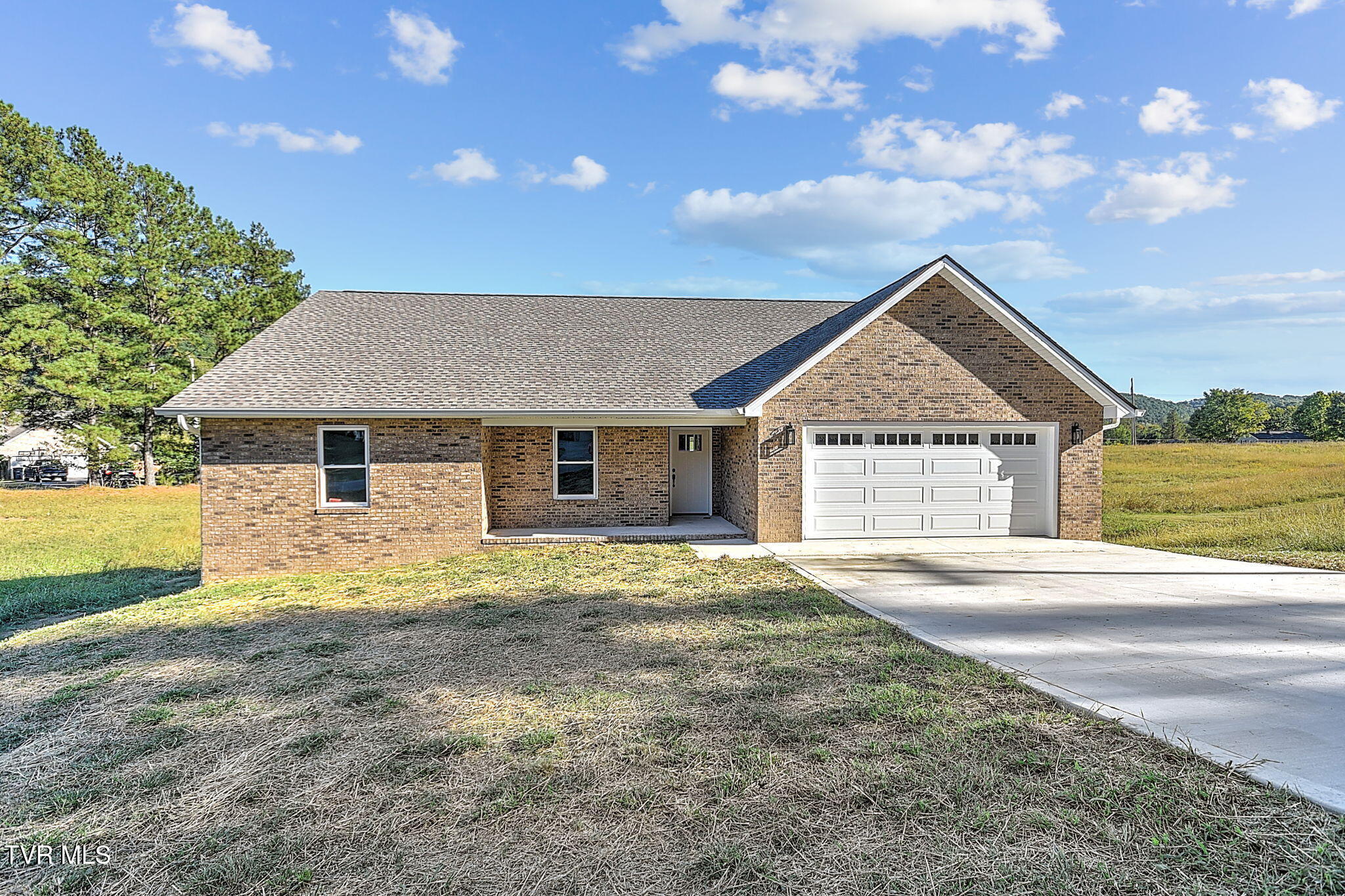 3844 Lake Valley Drive Property Photo 3