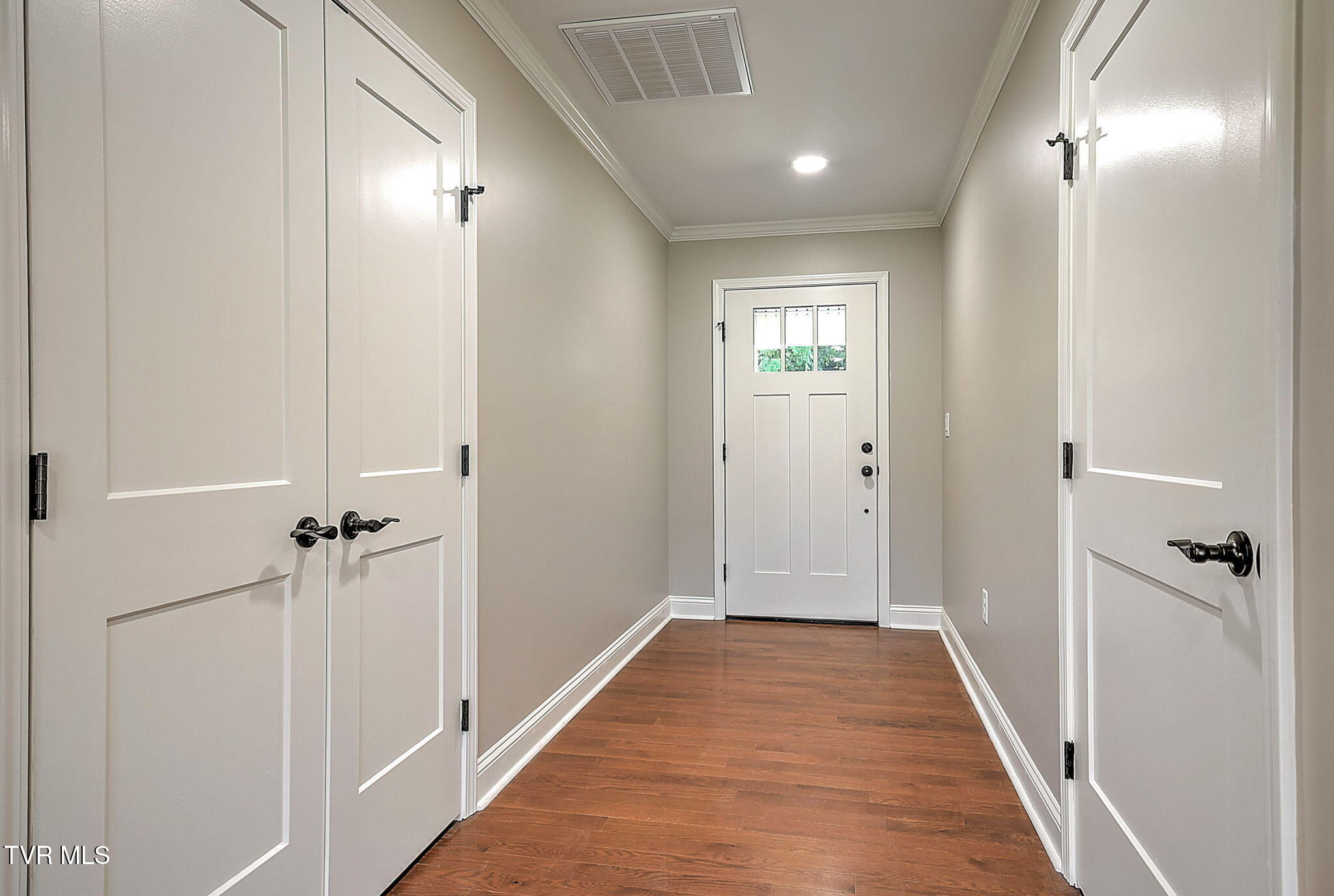 3844 Lake Valley Drive Property Photo 7