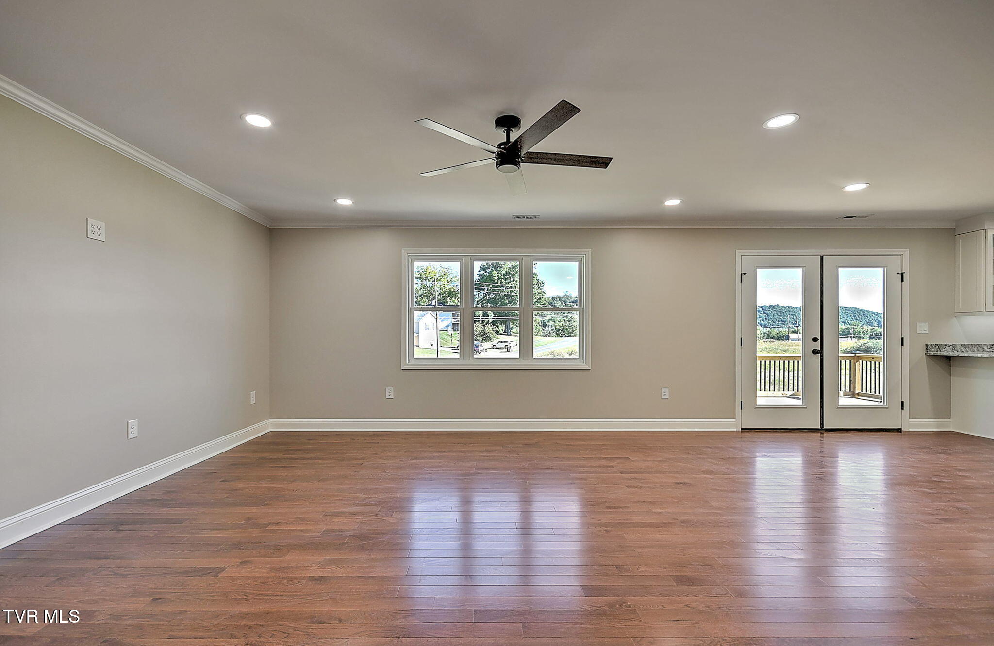 3844 Lake Valley Drive Property Photo 10
