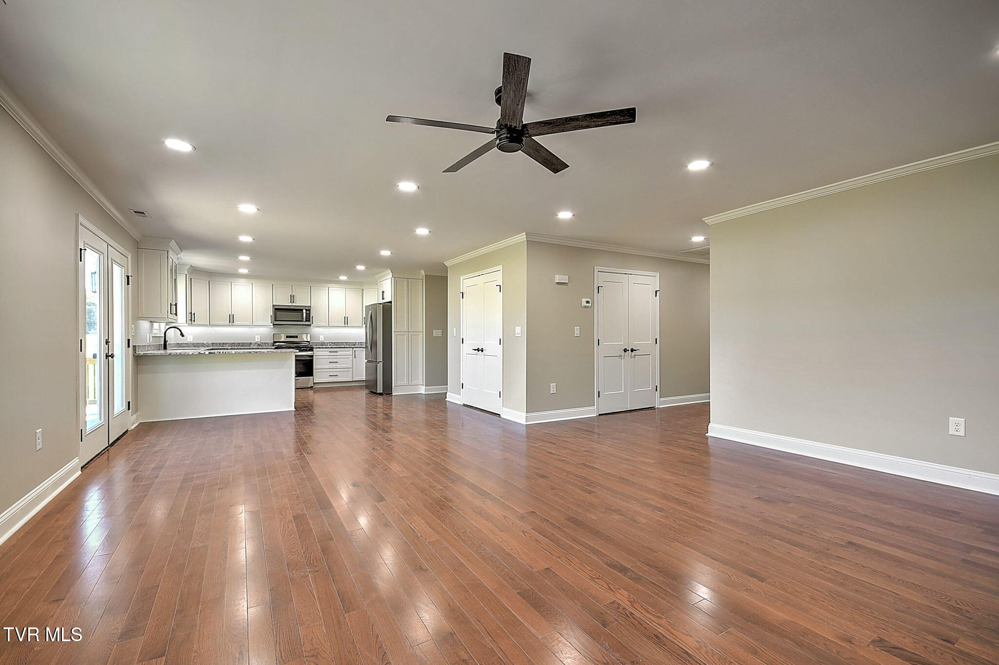3844 Lake Valley Drive Property Photo 12