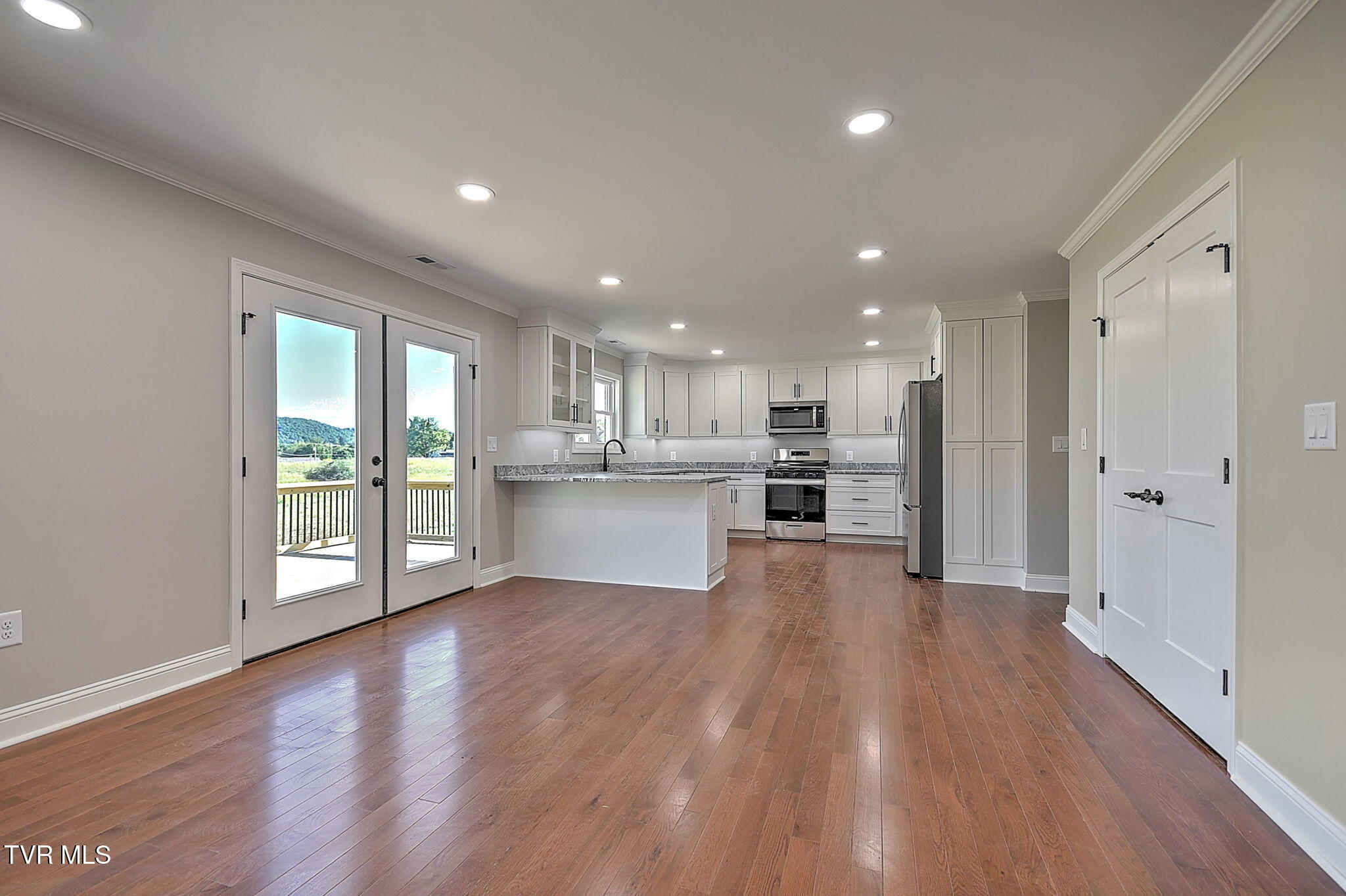 3844 Lake Valley Drive Property Photo 19