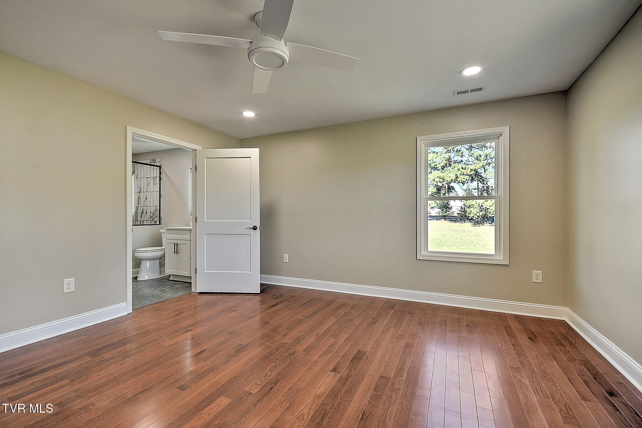 3844 Lake Valley Drive Property Photo 24