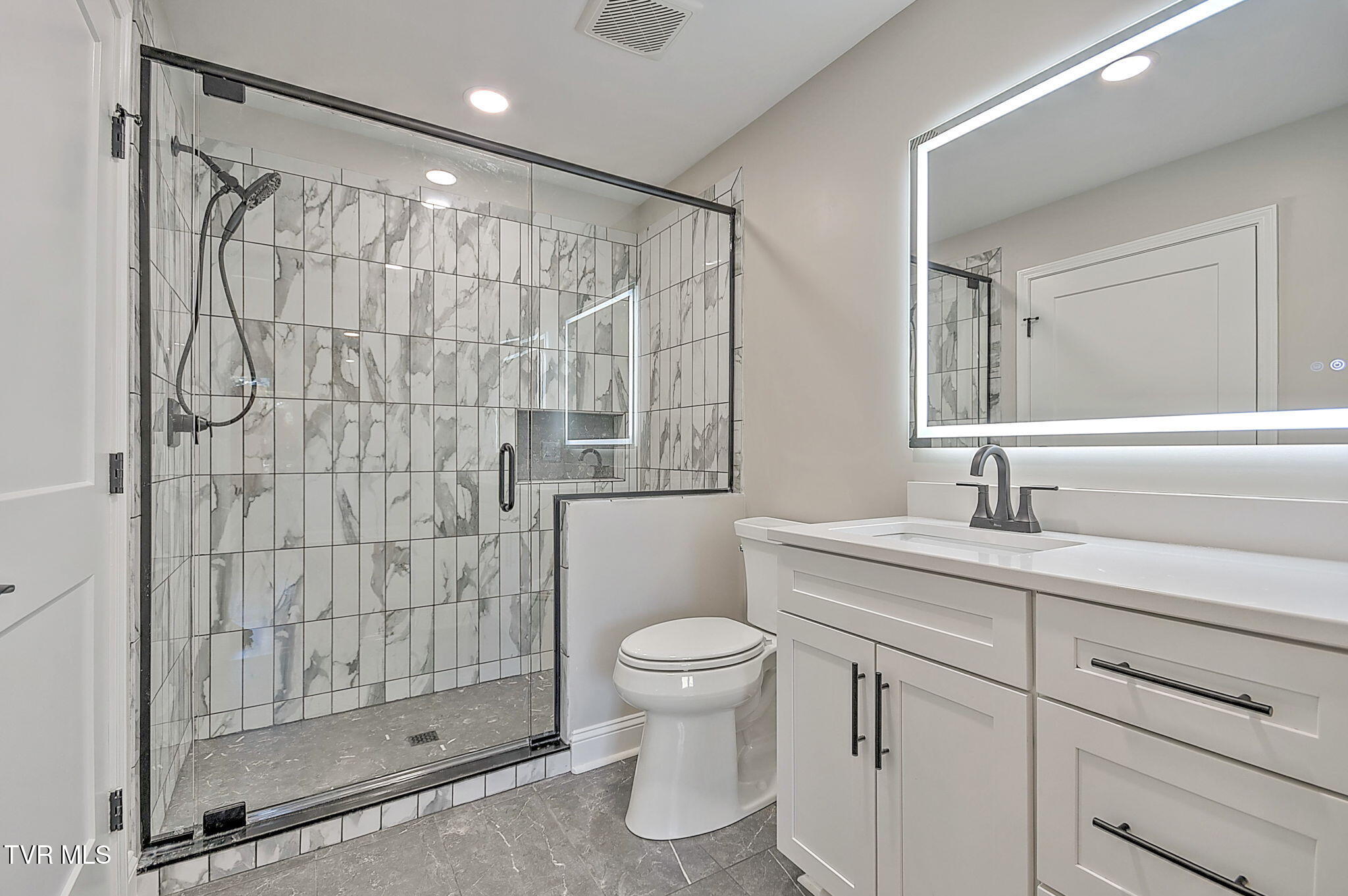 3844 Lake Valley Drive Property Photo 27