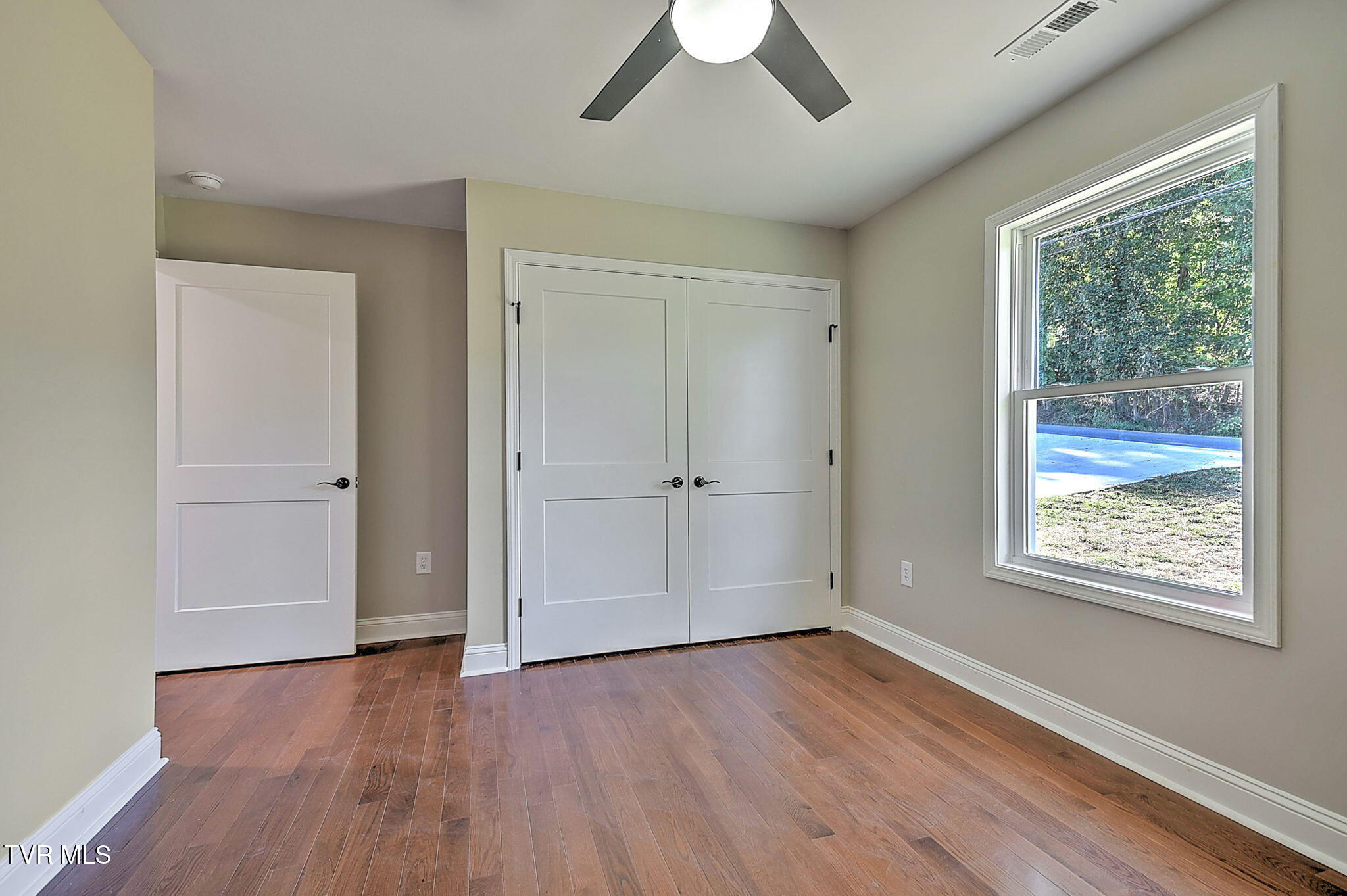 3844 Lake Valley Drive Property Photo 29