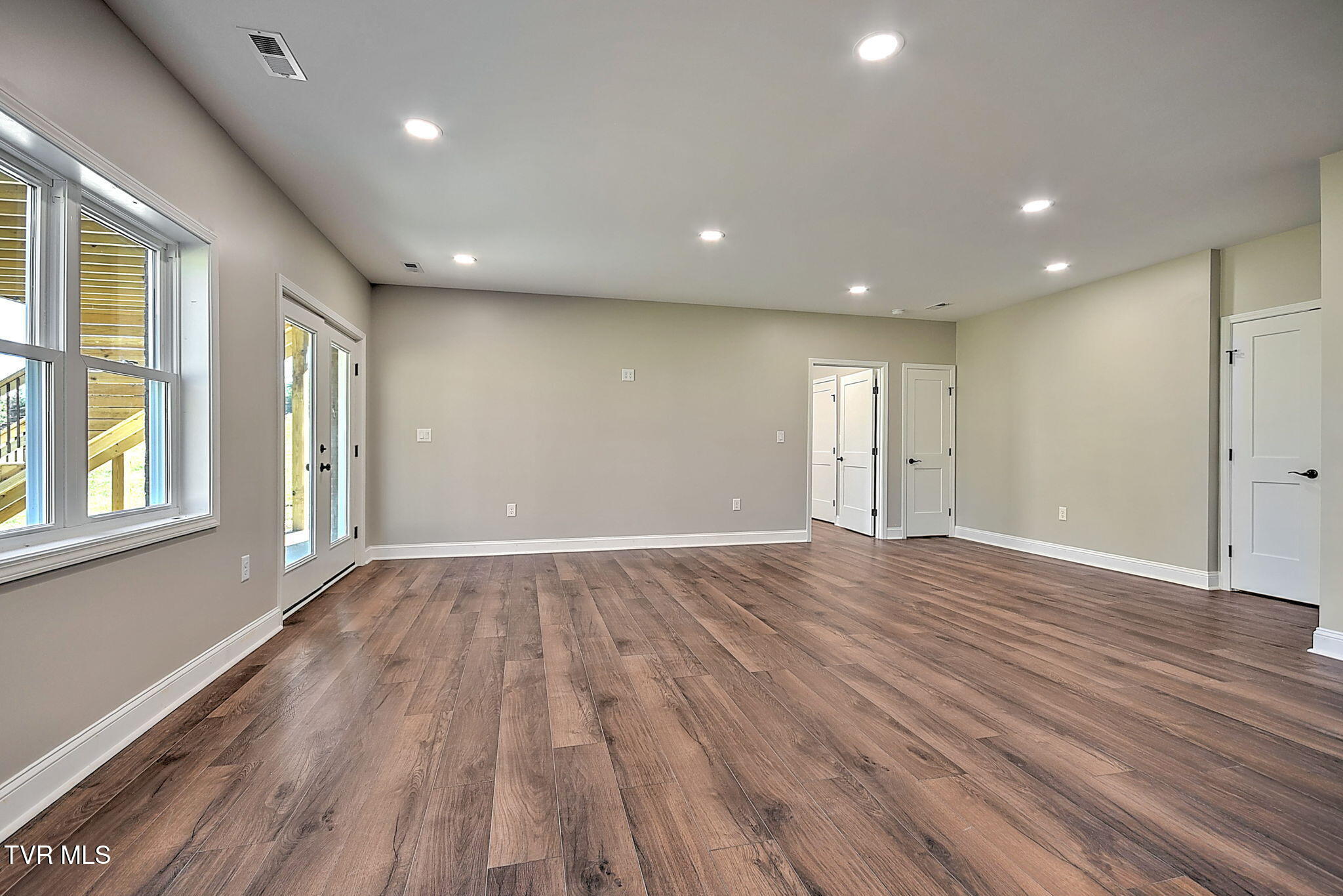 3844 Lake Valley Drive Property Photo 42