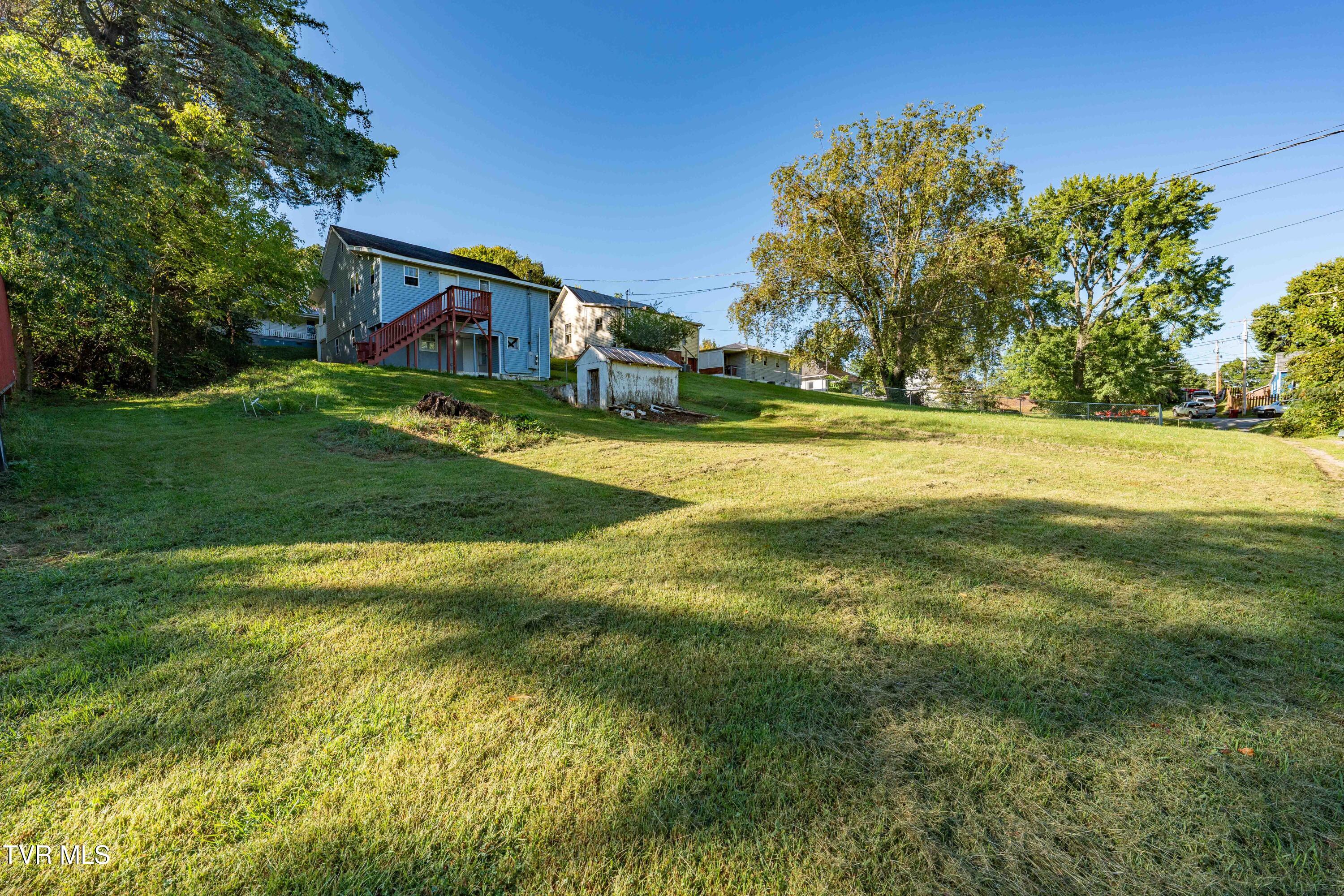 812 Hamilton Street Property Photo 24