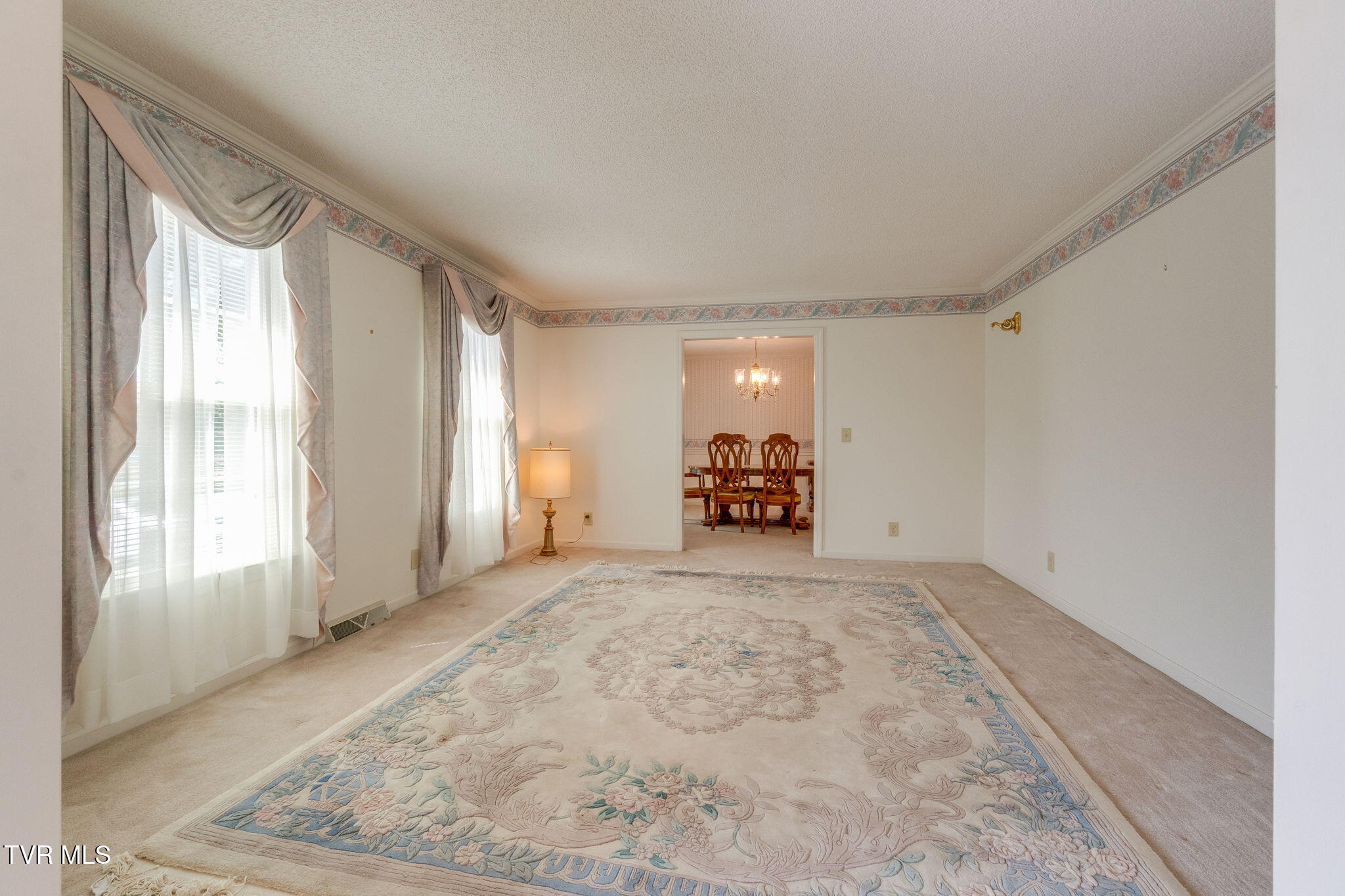 4 Royal Court Property Photo 7